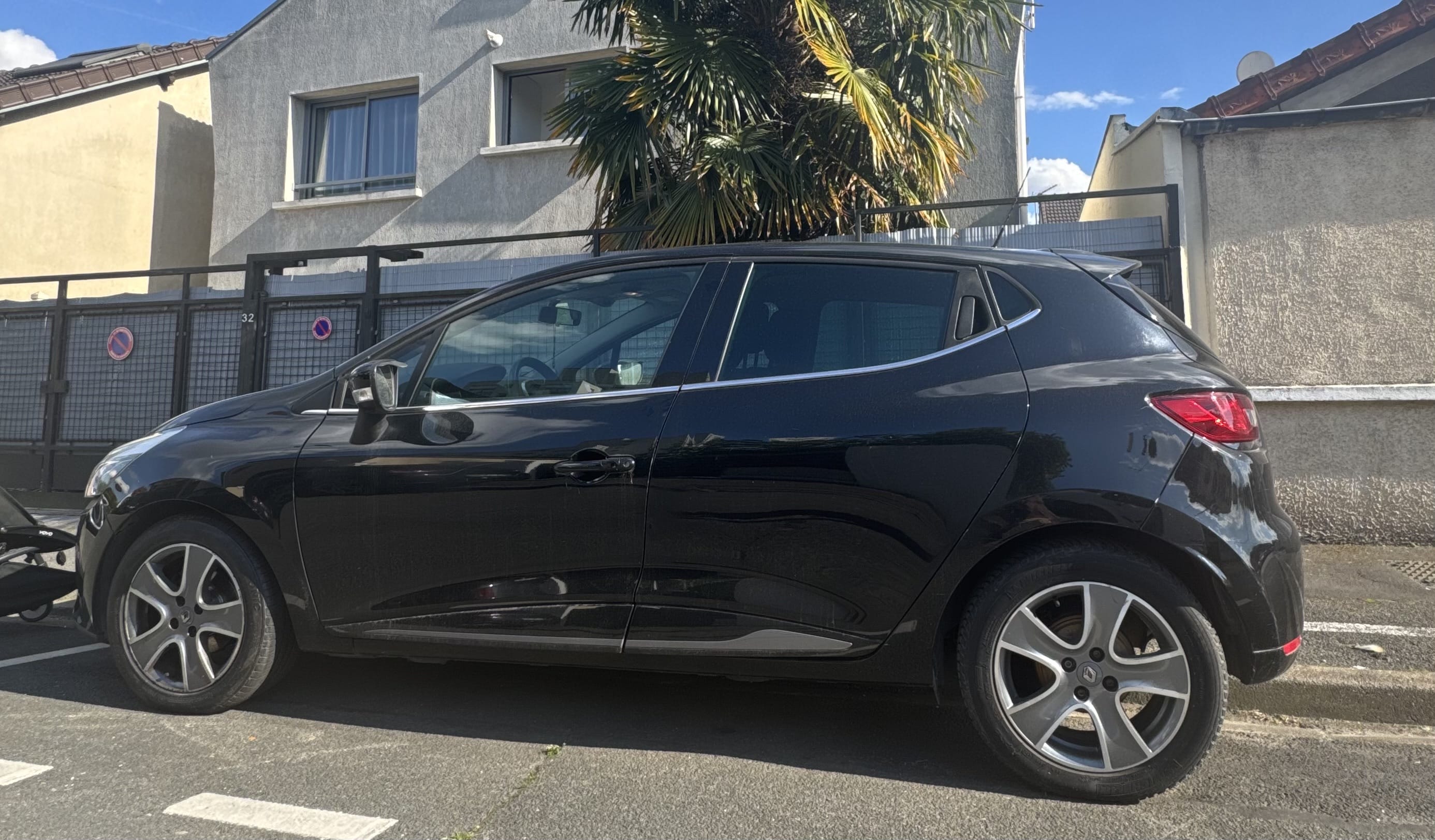 Renault Clio avec Climatisation
