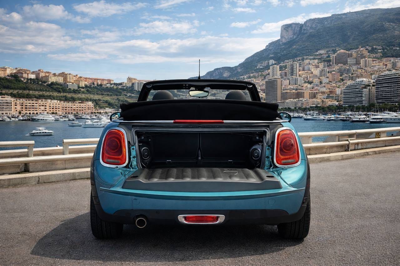 Mini Cabriolet with Bluetooth audio