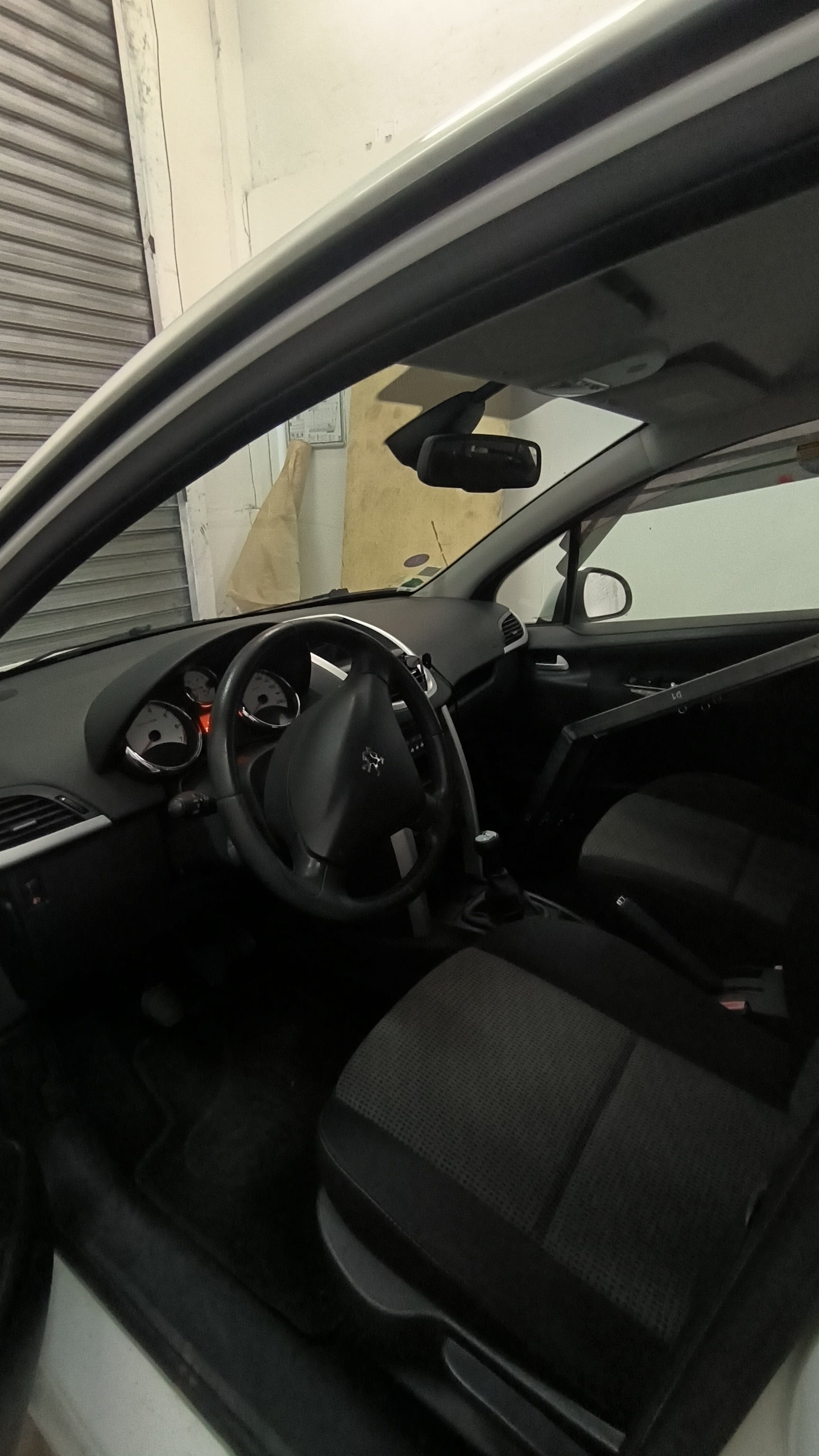 Peugeot 207 avec Régulateur de vitesse