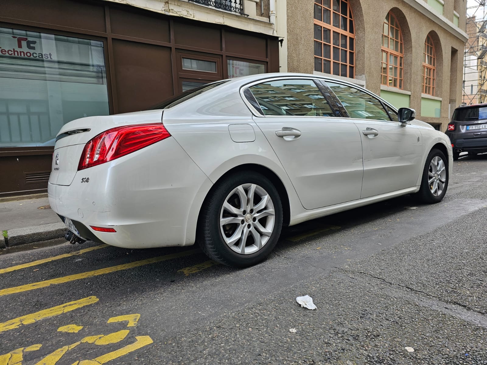 Peugeot 508 avec GPS