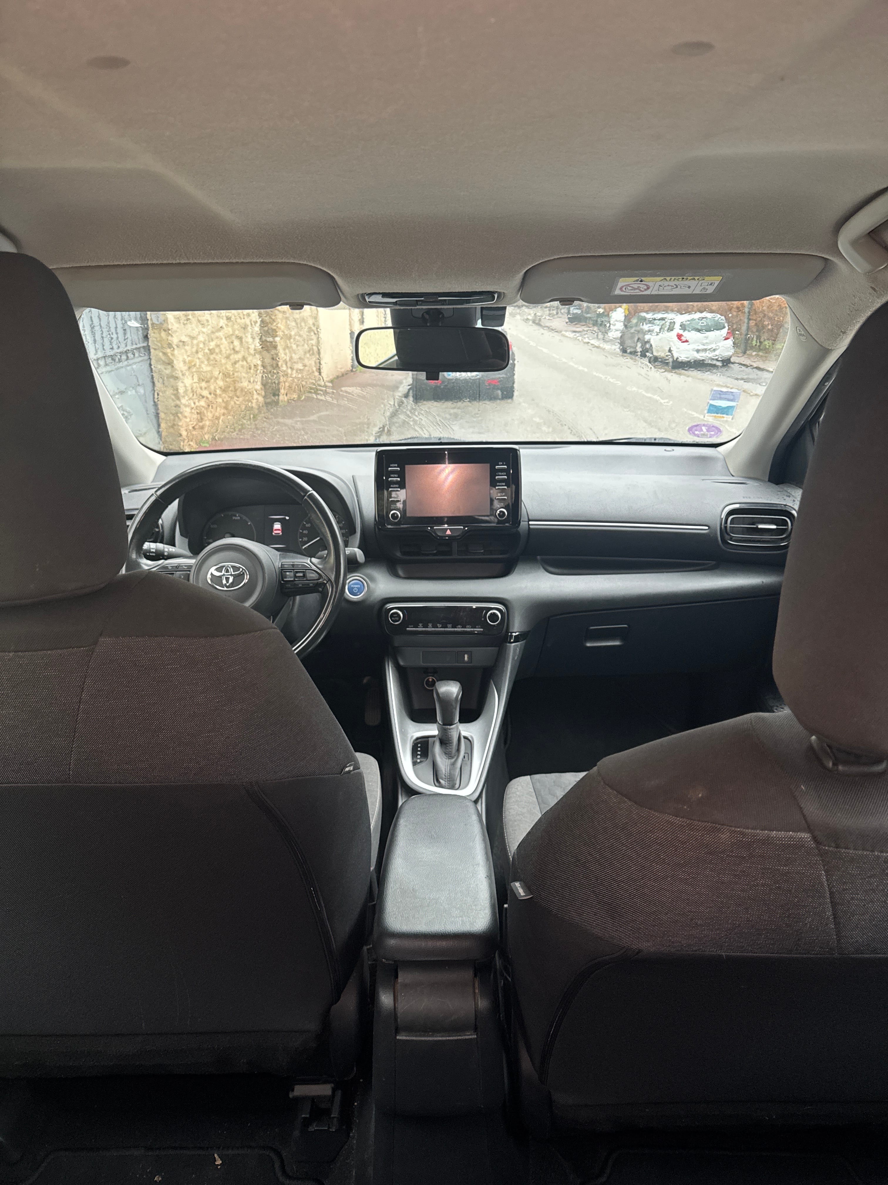 Toyota Yaris Hybride avec Régulateur de vitesse