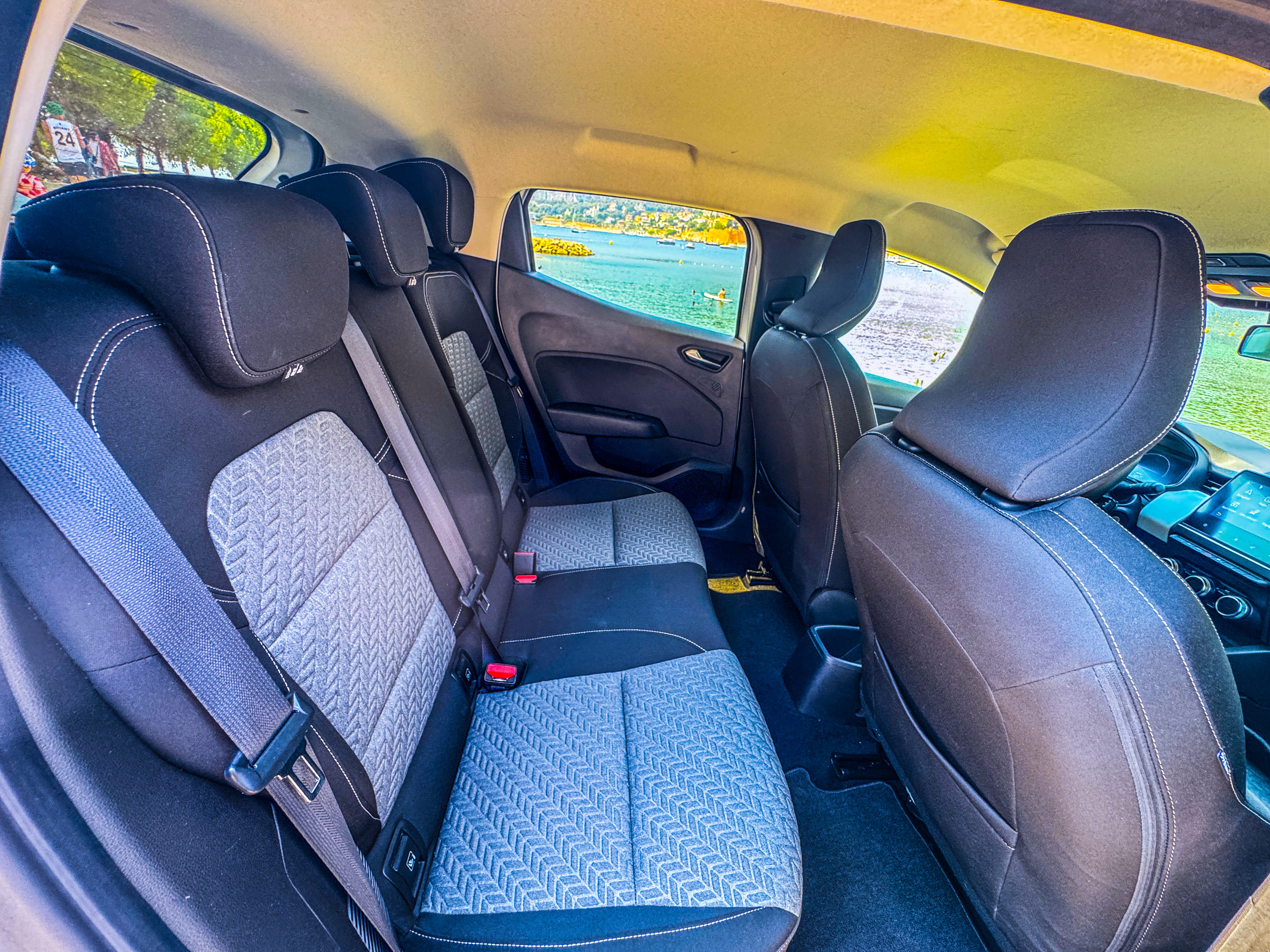 Renault Clio E-tech 927 avec Audio Bluetooth