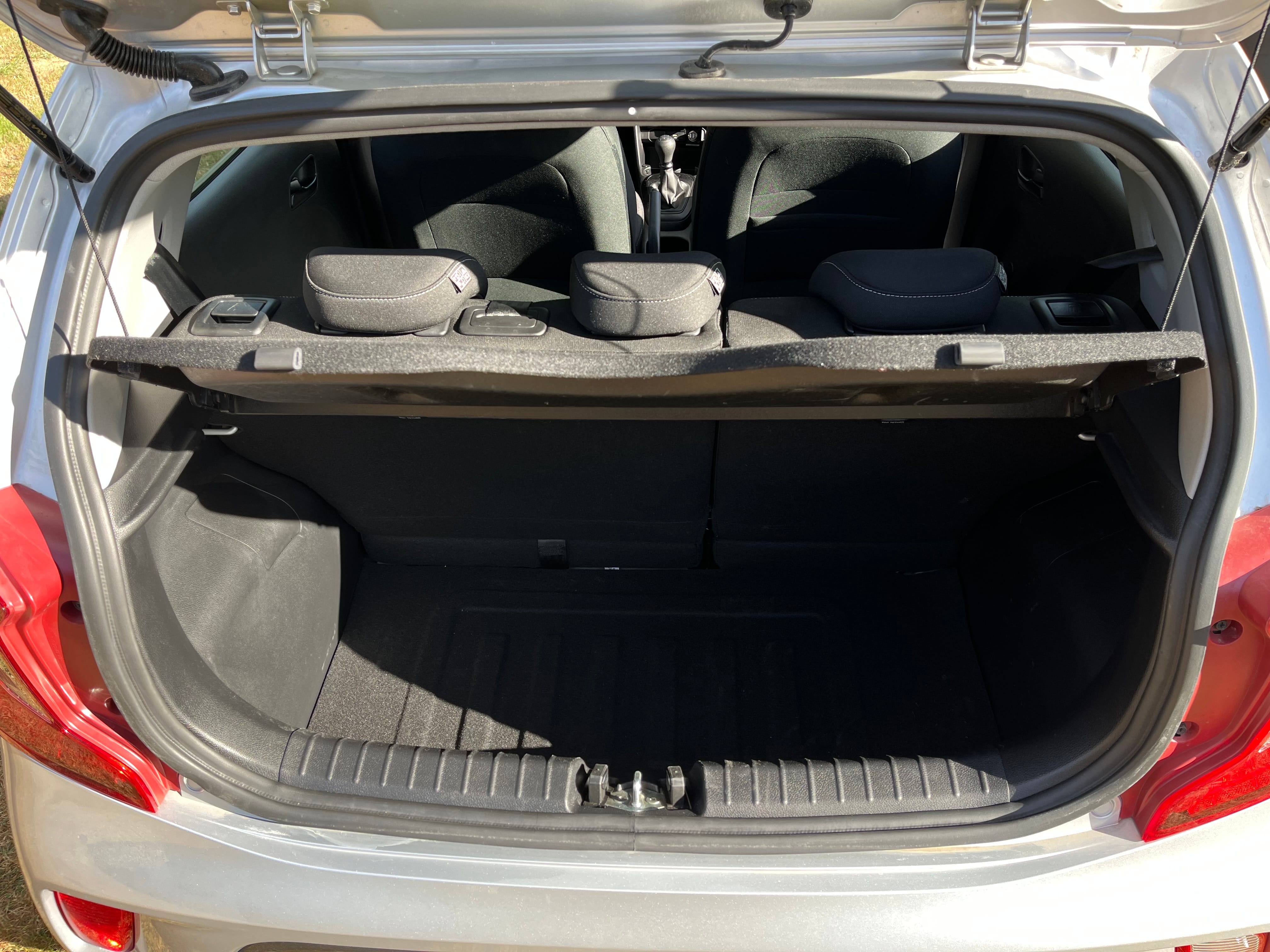 Kia Picanto with Car radio