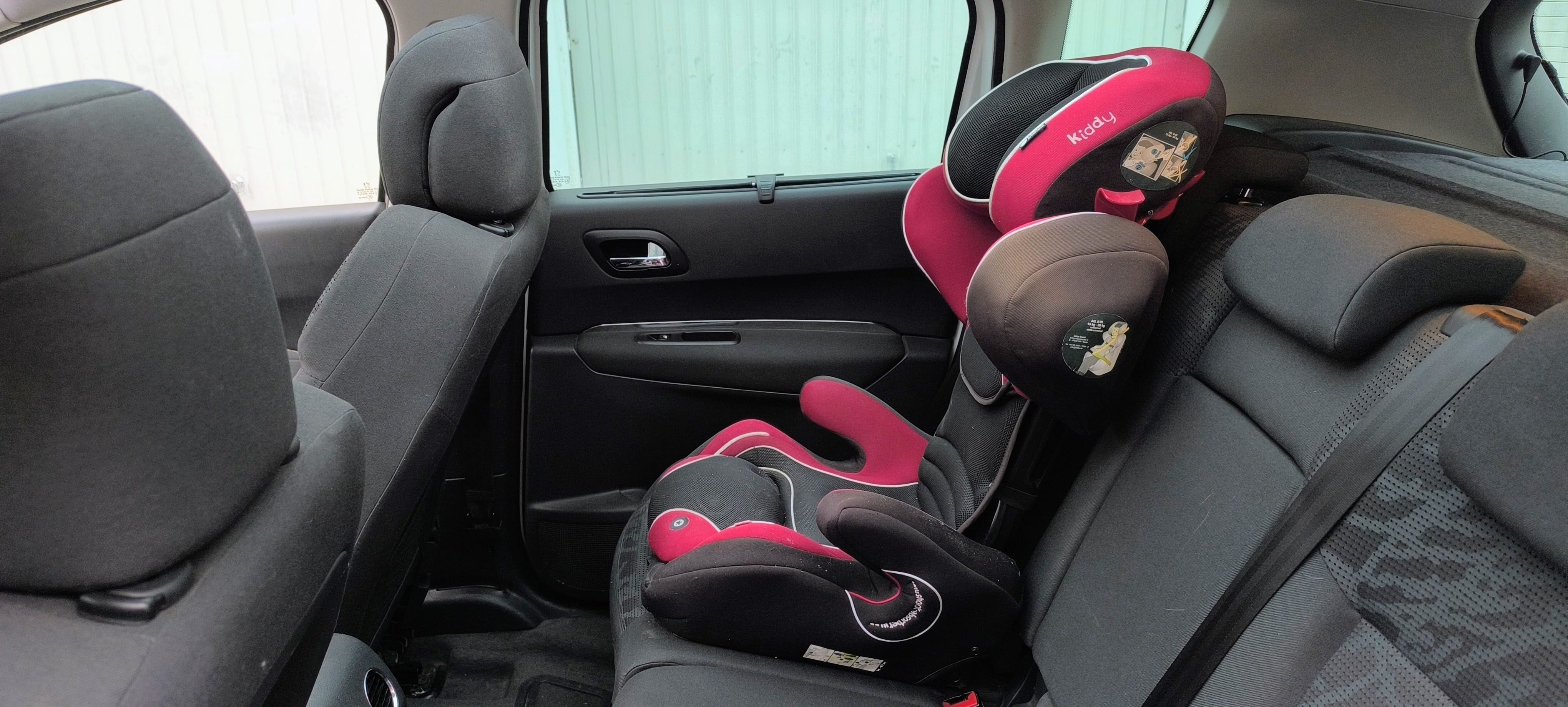 Peugeot 3008 avec Siège bébé