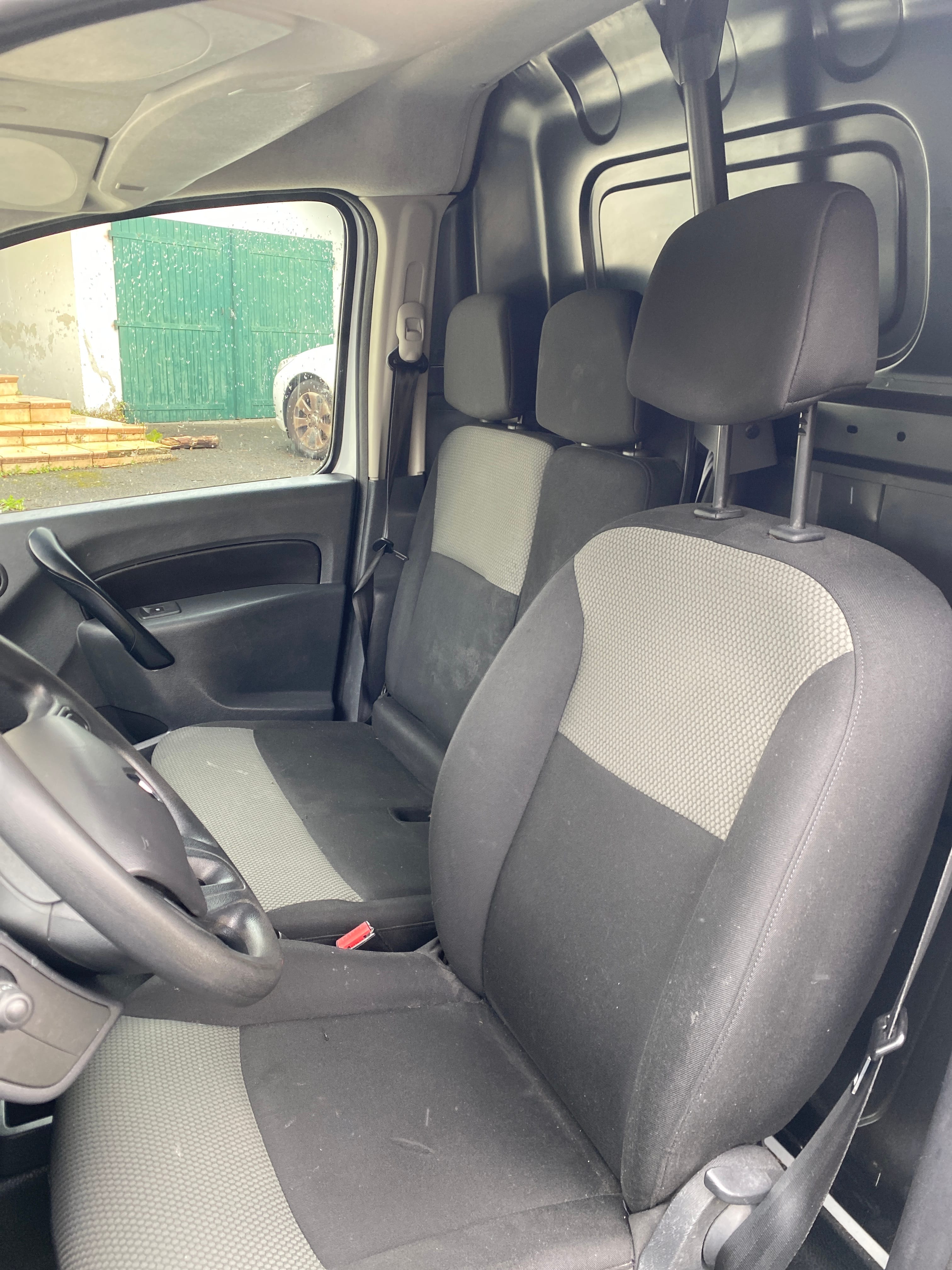 Renault Kangoo Express avec Entrée audio / iPod