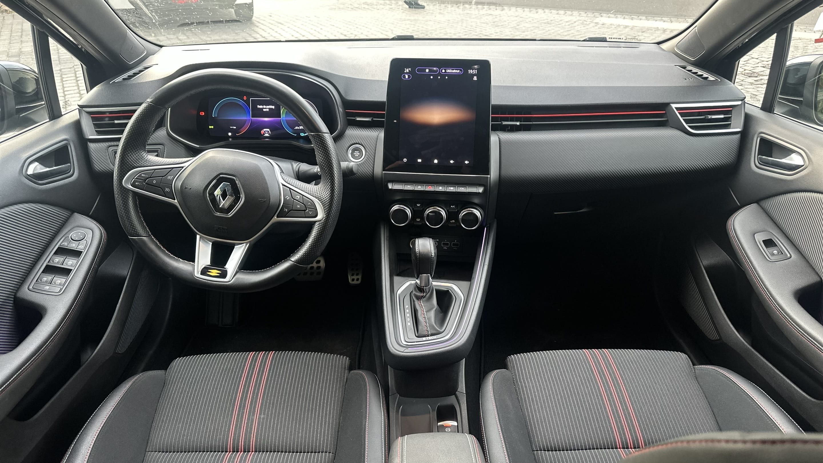 Renault Clio E-tech avec Régulateur de vitesse
