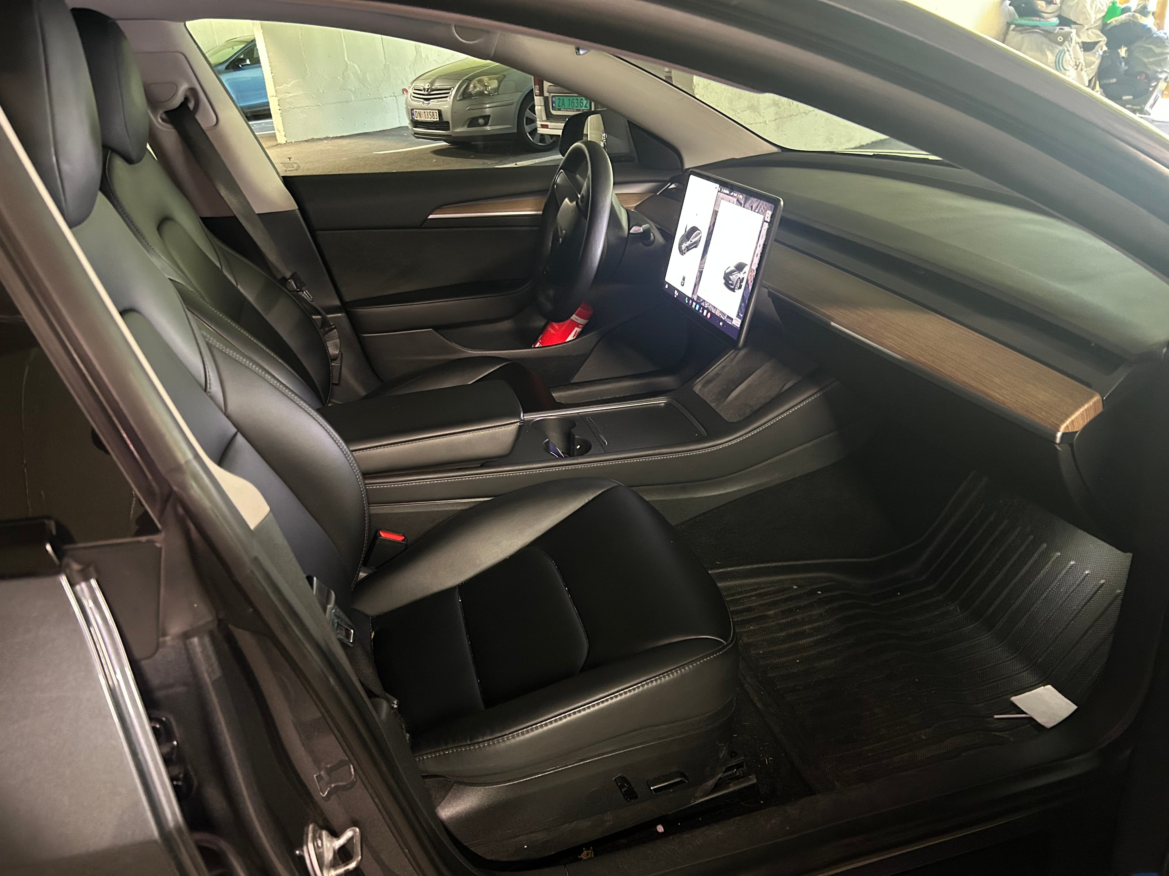 Tesla Model 3 med Ryggekamera