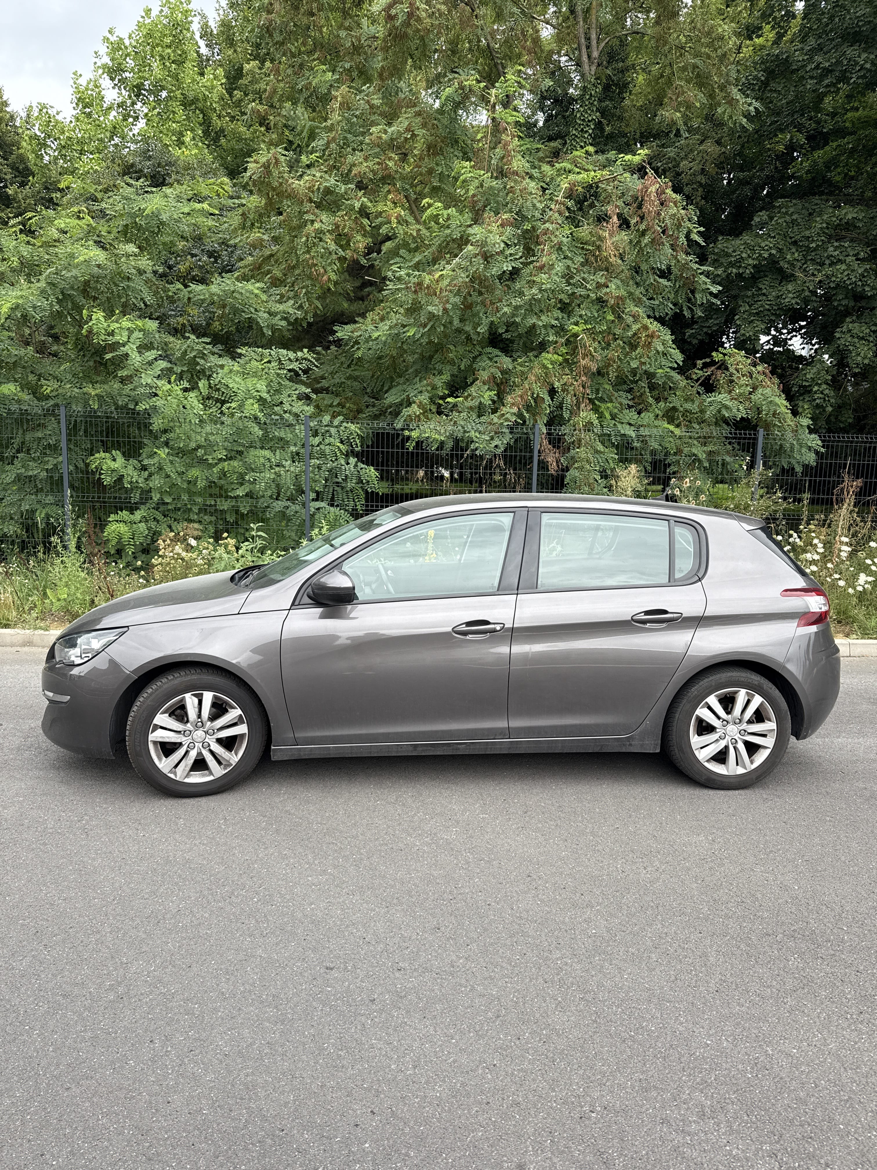 Peugeot 308 avec Climatisation