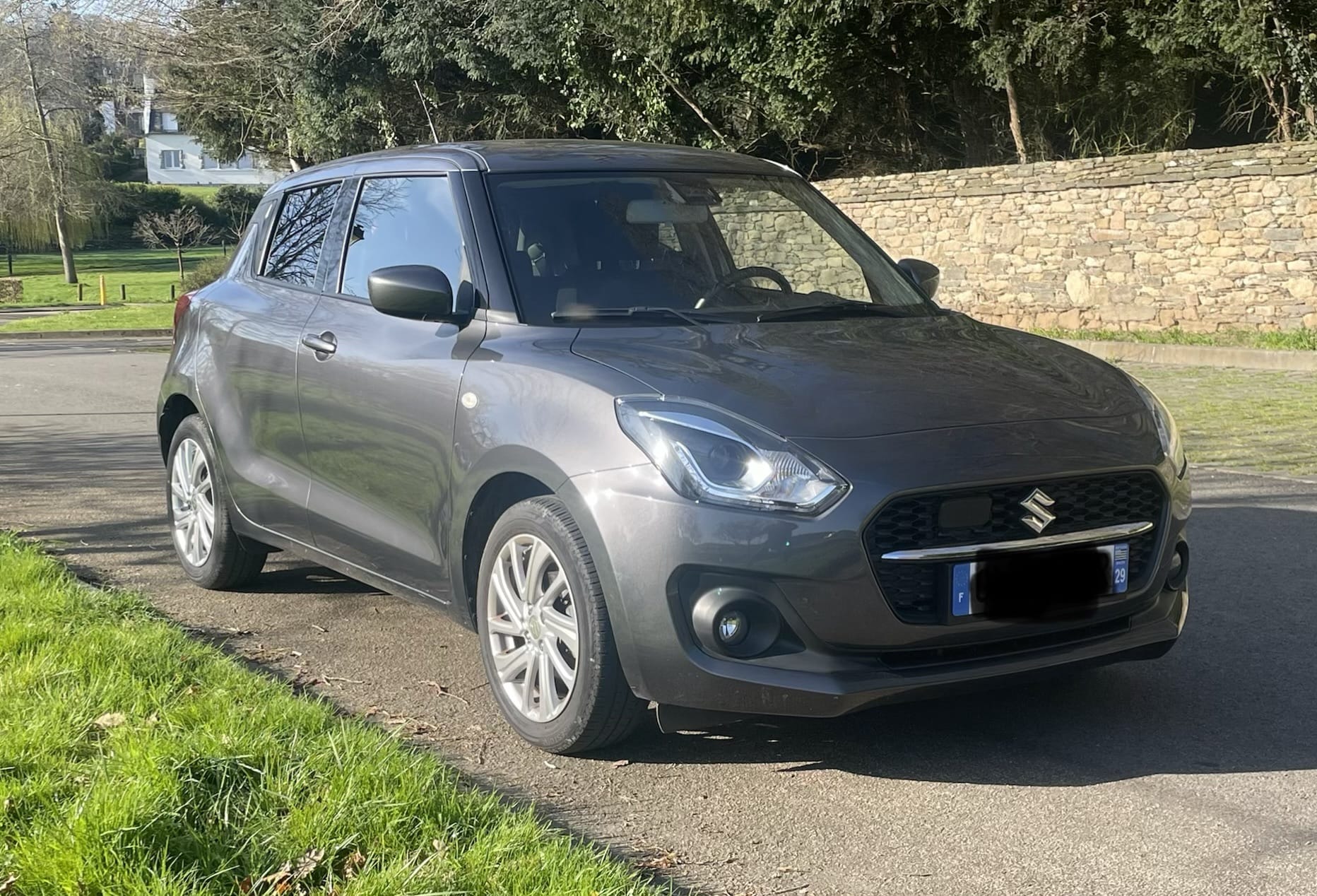 Suzuki Swift, 2023, Essence 95