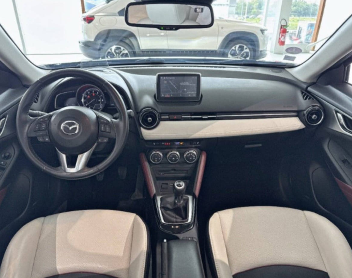 Mazda CX-3 mit Navigationsgerät