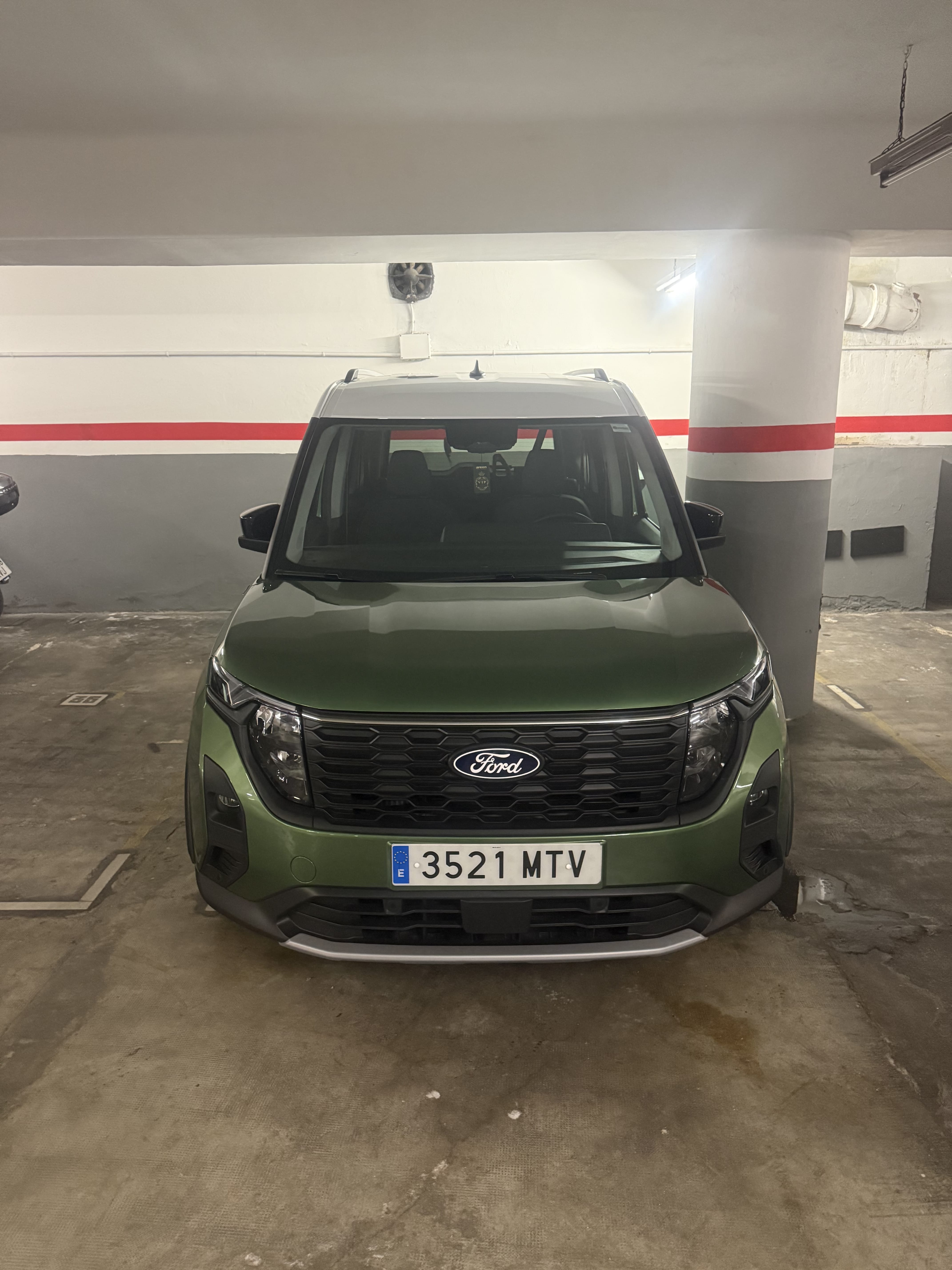 Ford Tourneo Courier avec Siège bébé
