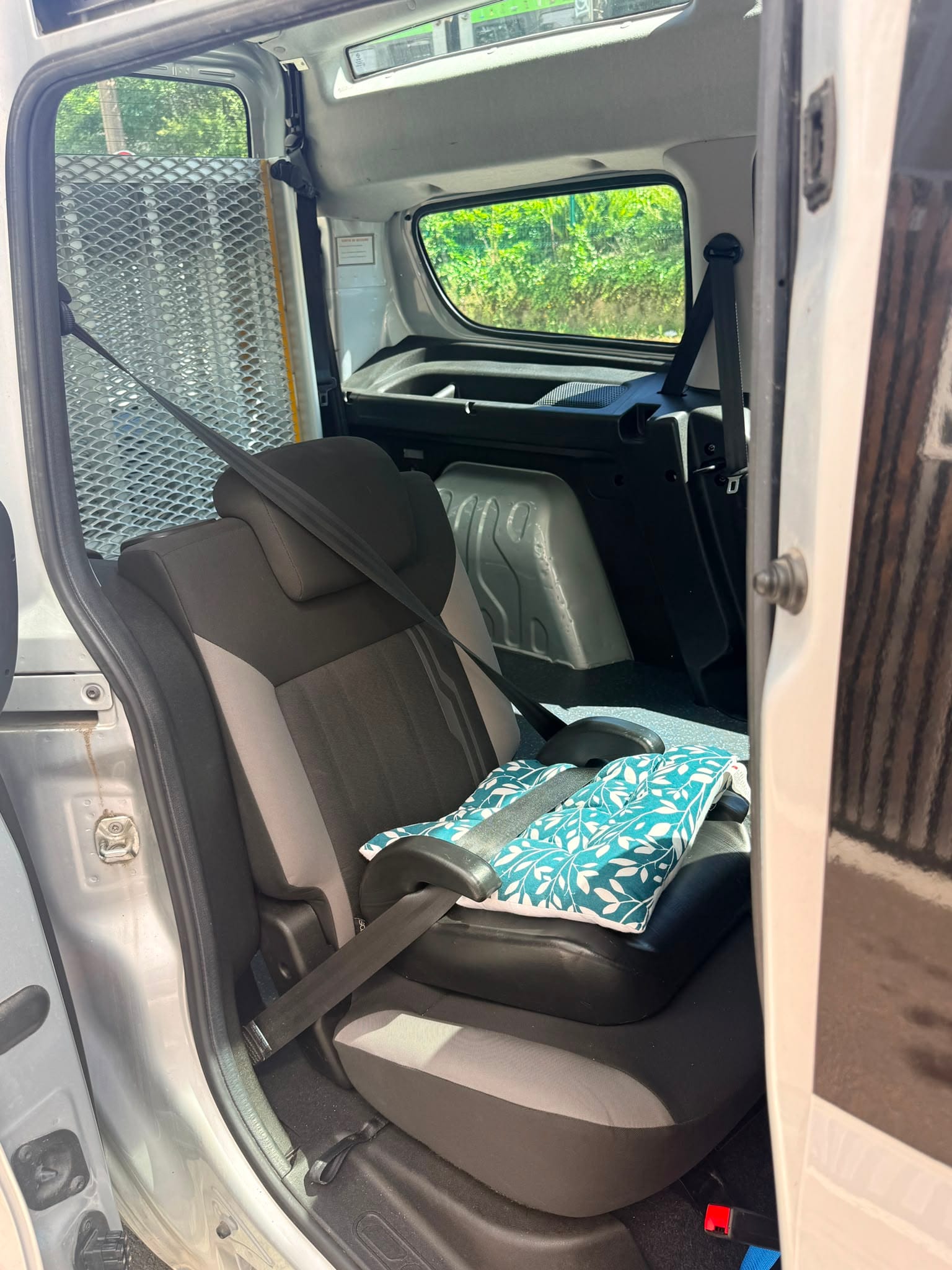 Fiat Doblo Plancher Cabine con Accesible silla de ruedas