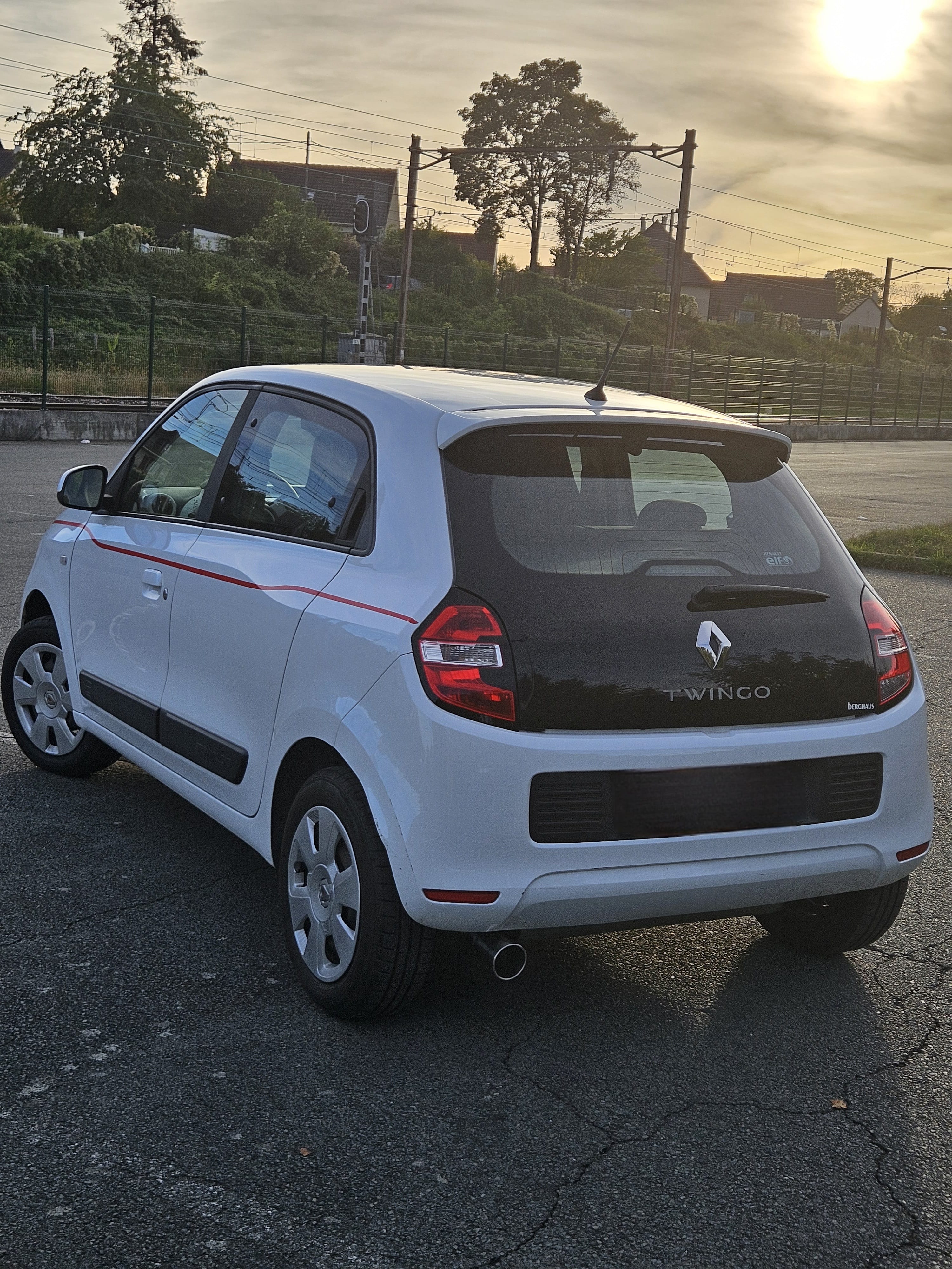 Renault Twingo III, 2016, Essence 98