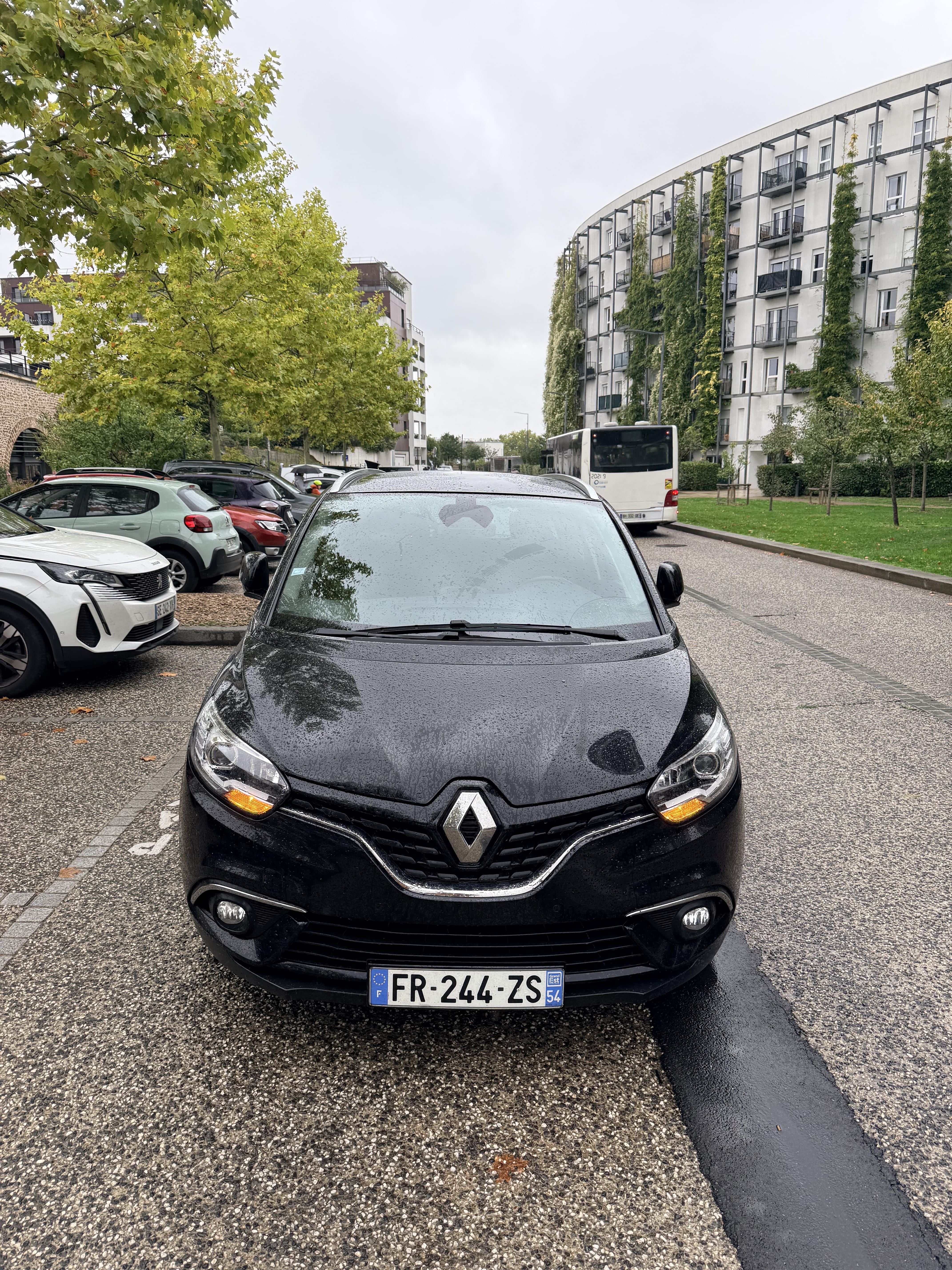 Renault Grand Scenic avec GPS