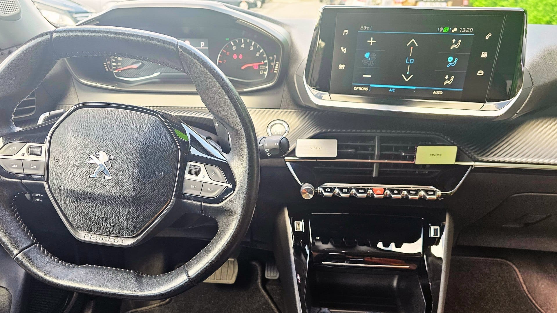 Peugeot 2008 avec GPS