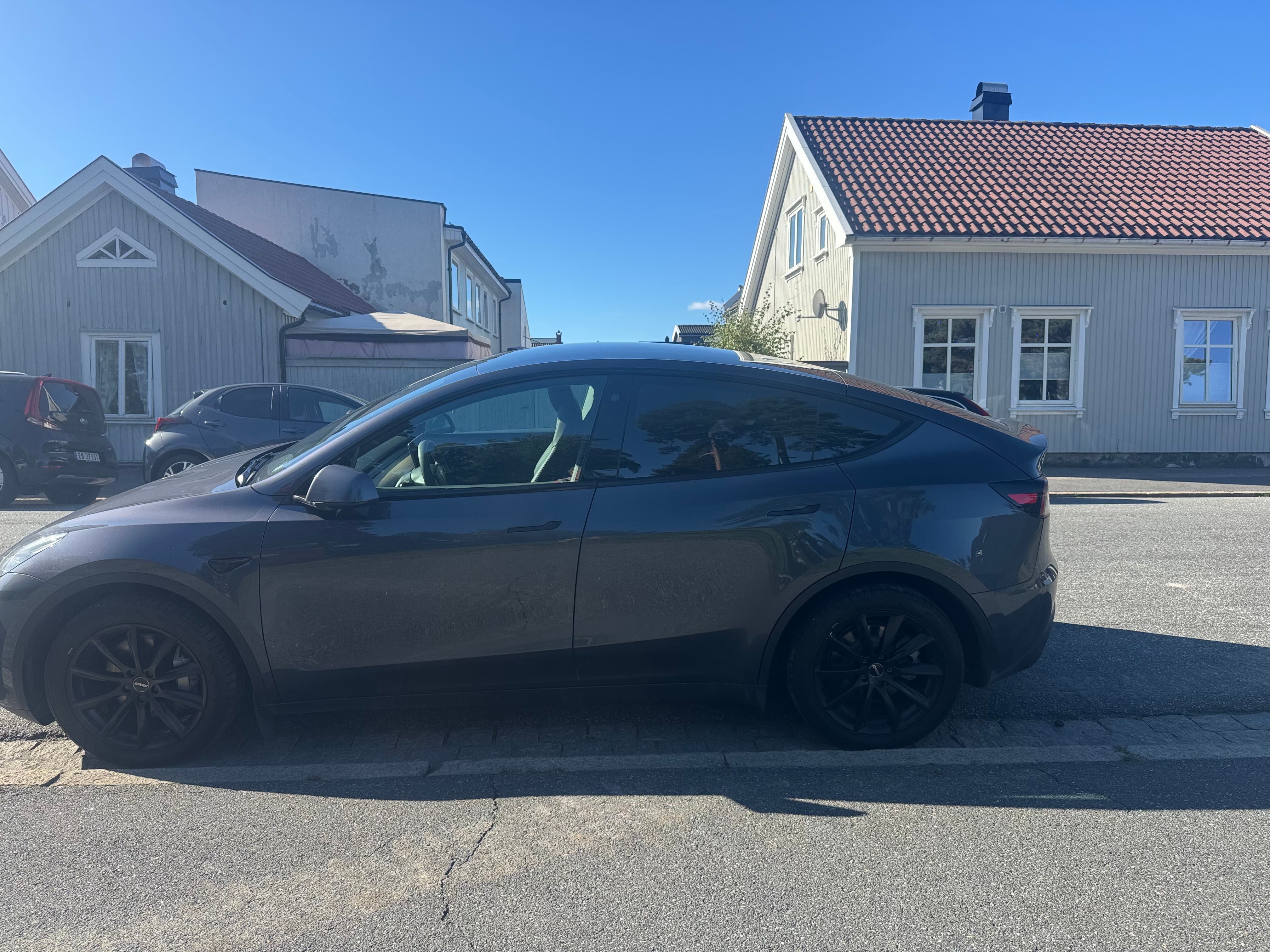 Tesla Model Y Long Range med Aircondition