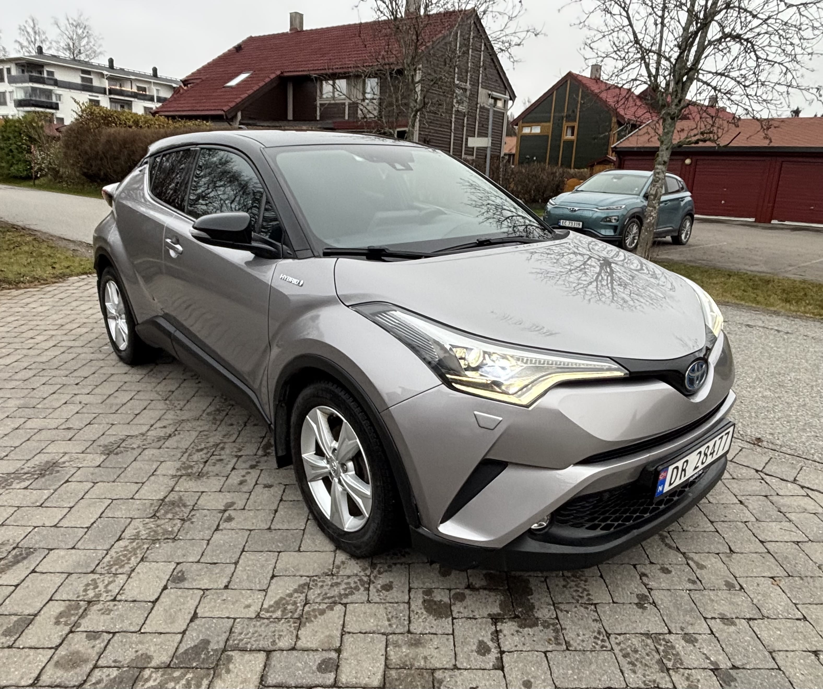Toyota C-HR with Apple CarPlay