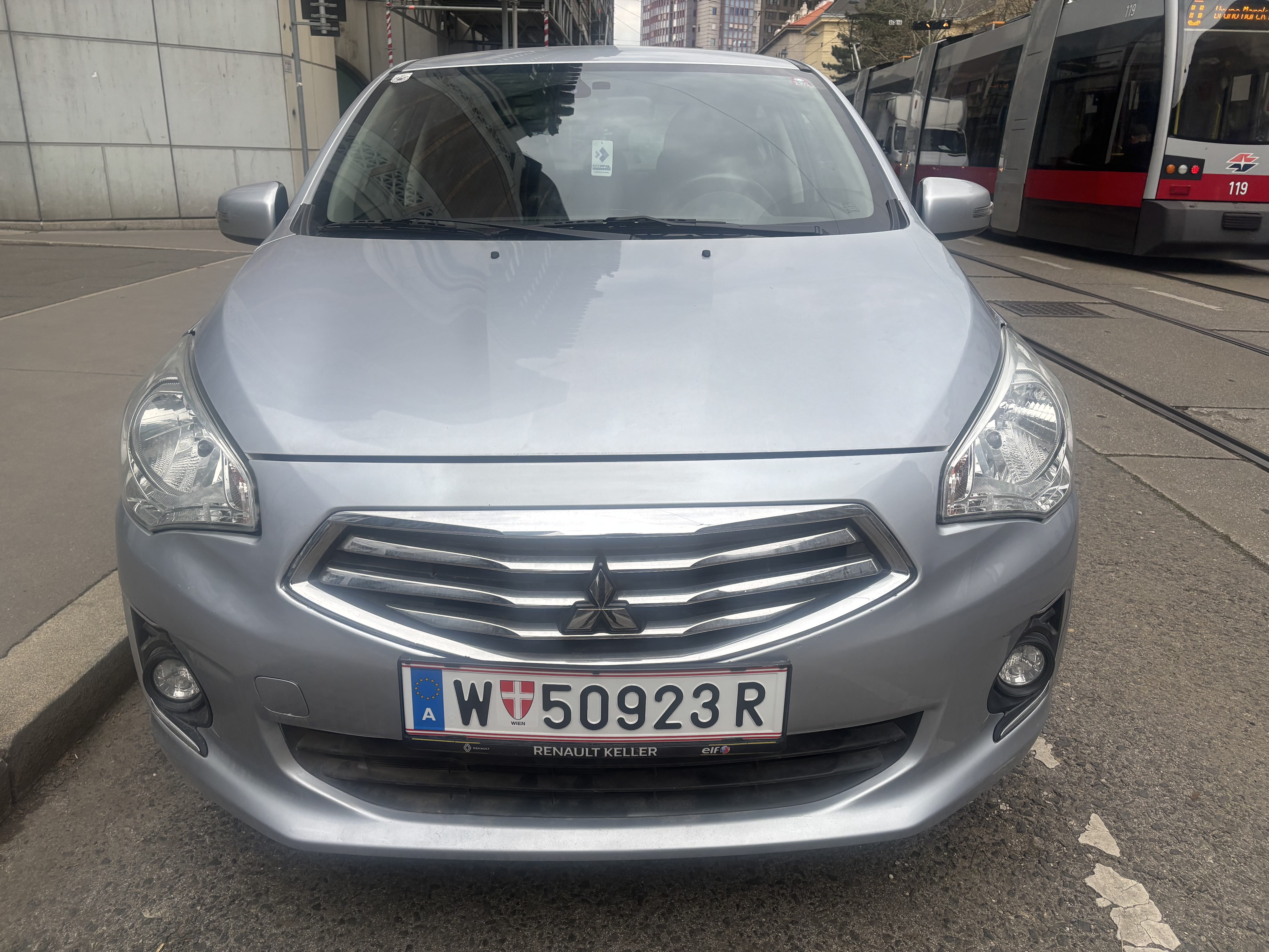 Mitsubishi Attrage with Cruise control