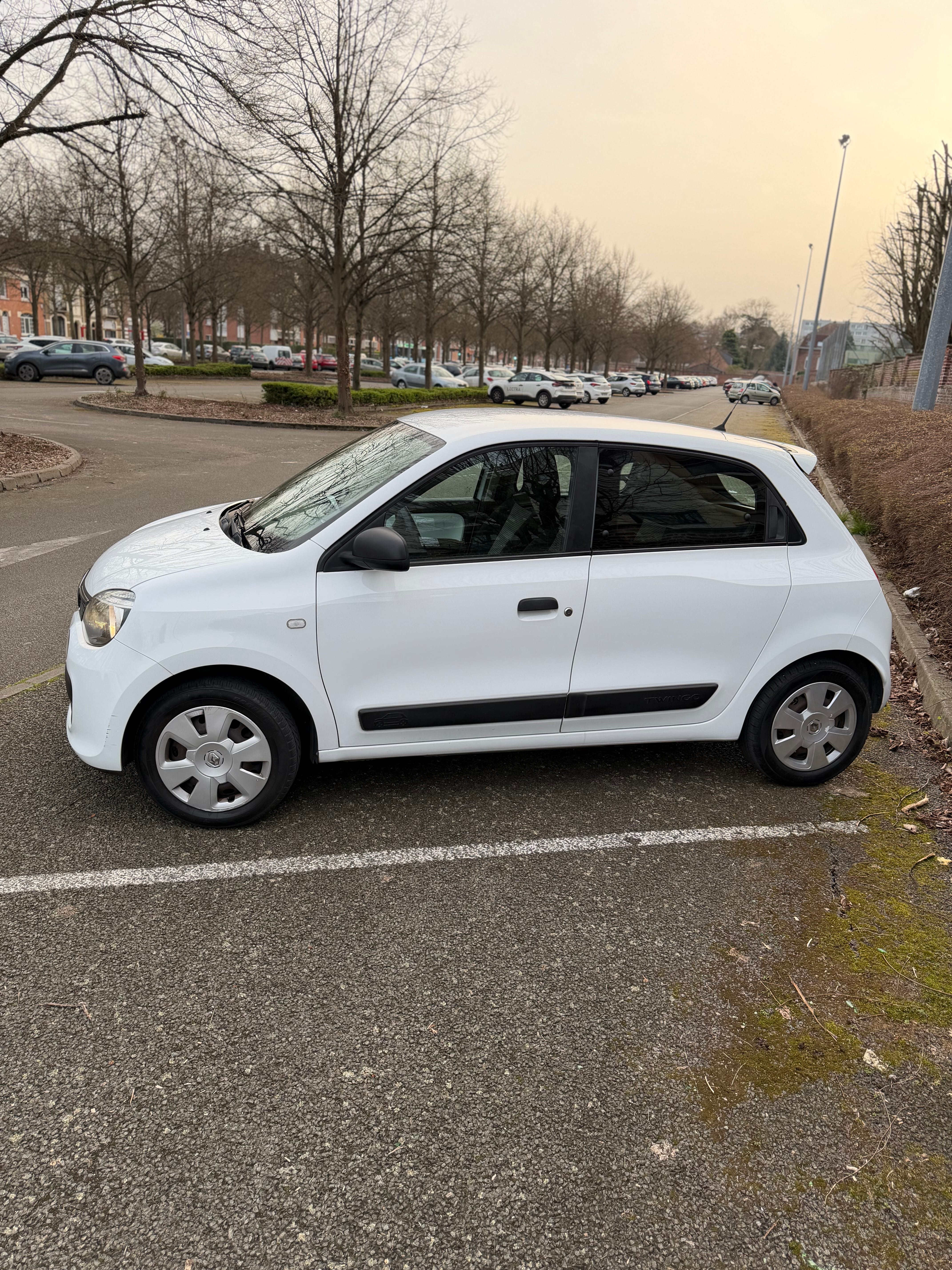 Renault Twingo III avec GPS