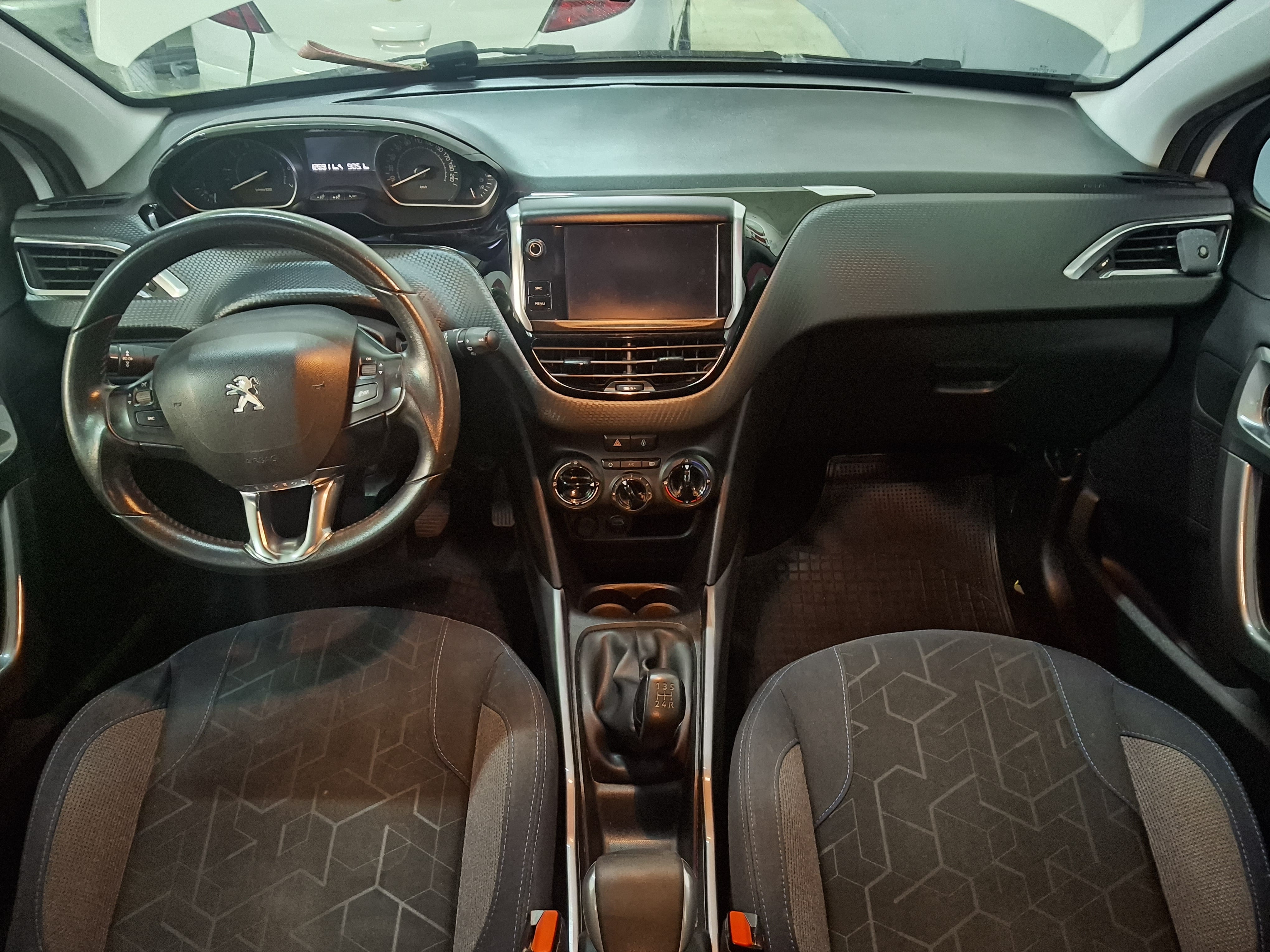 Peugeot 2008 con Aire acondicionado