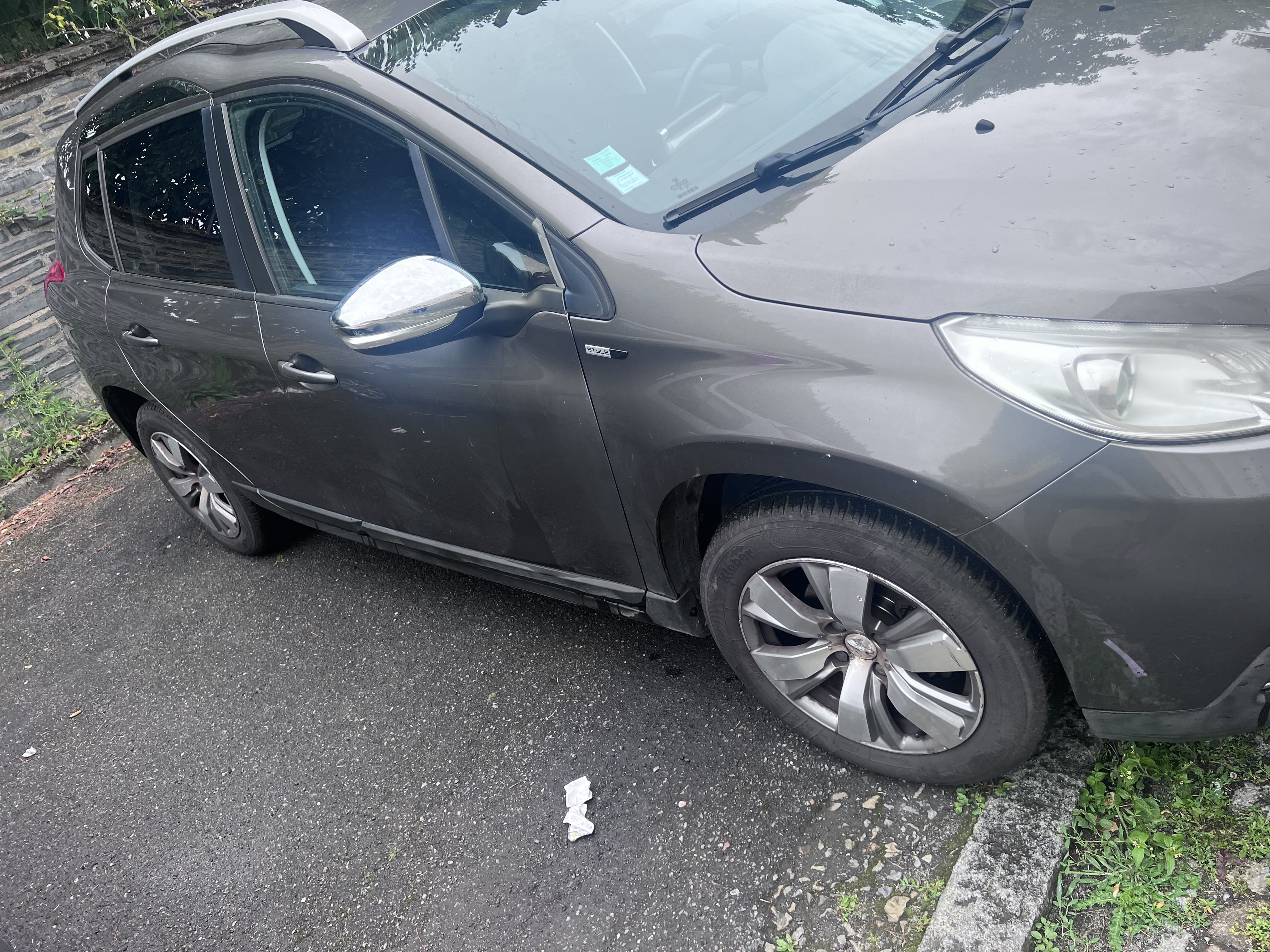 Peugeot 2008 avec Climatisation