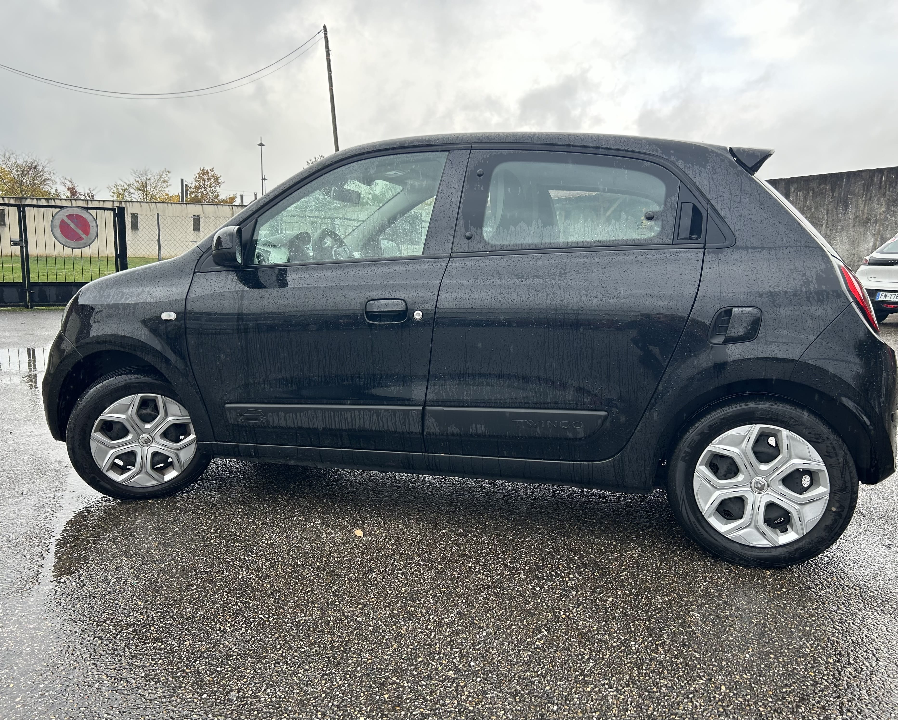 Renault Twingo III avec Siège bébé
