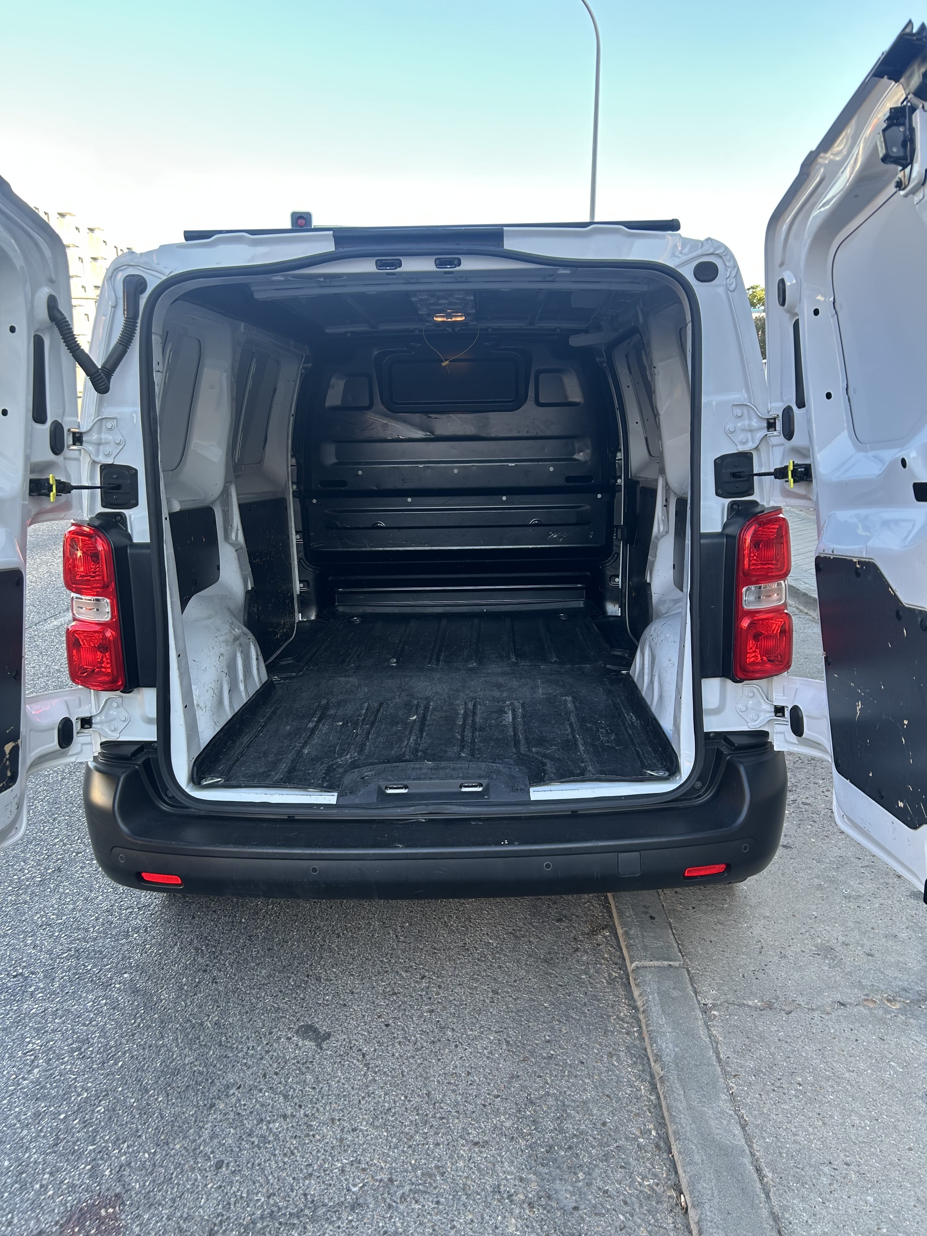 Peugeot Expert con Neumáticos de invierno