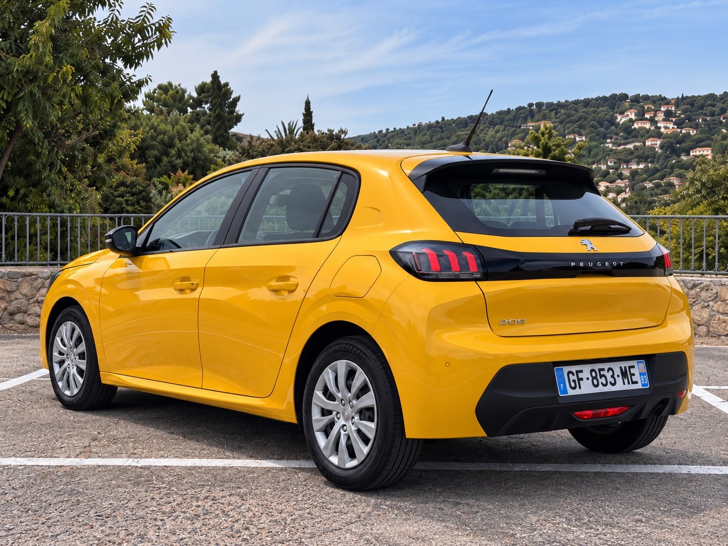Peugeot 208 avec GPS
