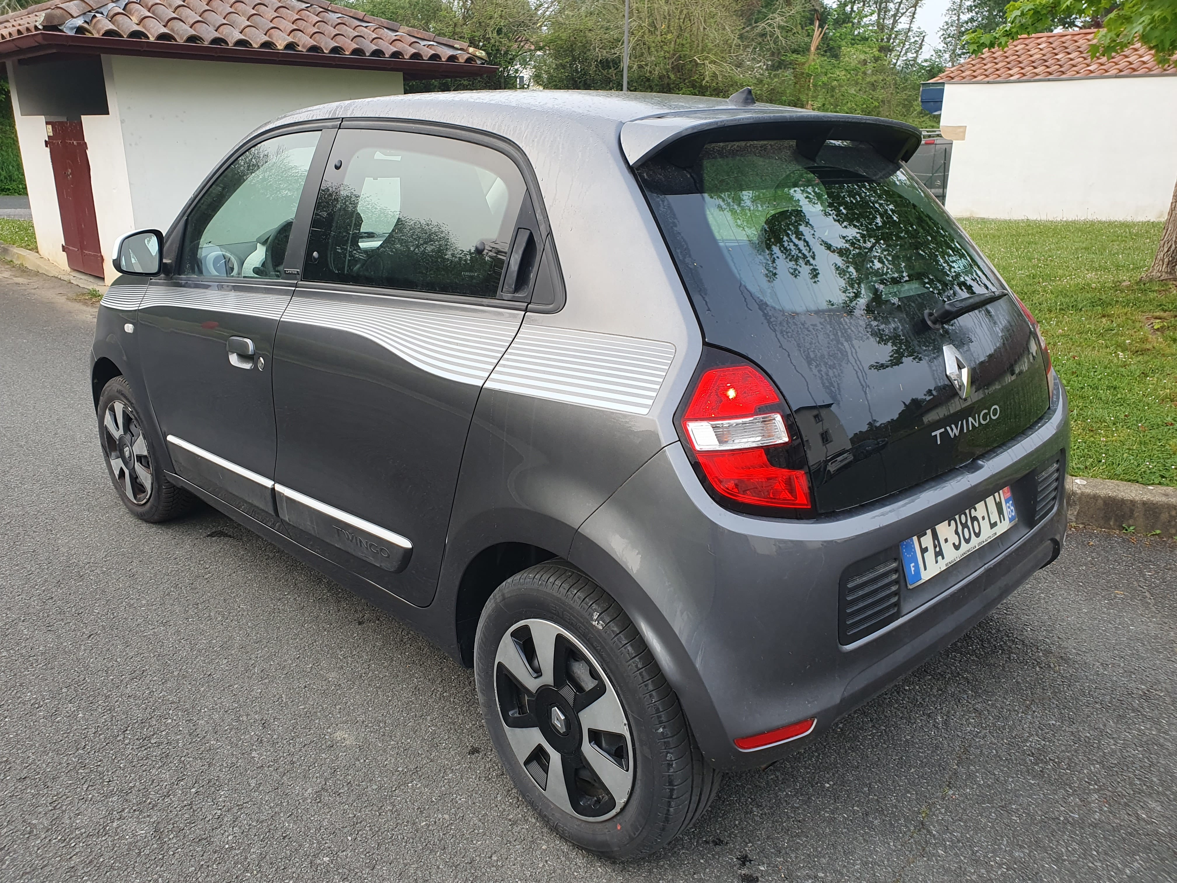 Renault Twingo II avec Audio Bluetooth