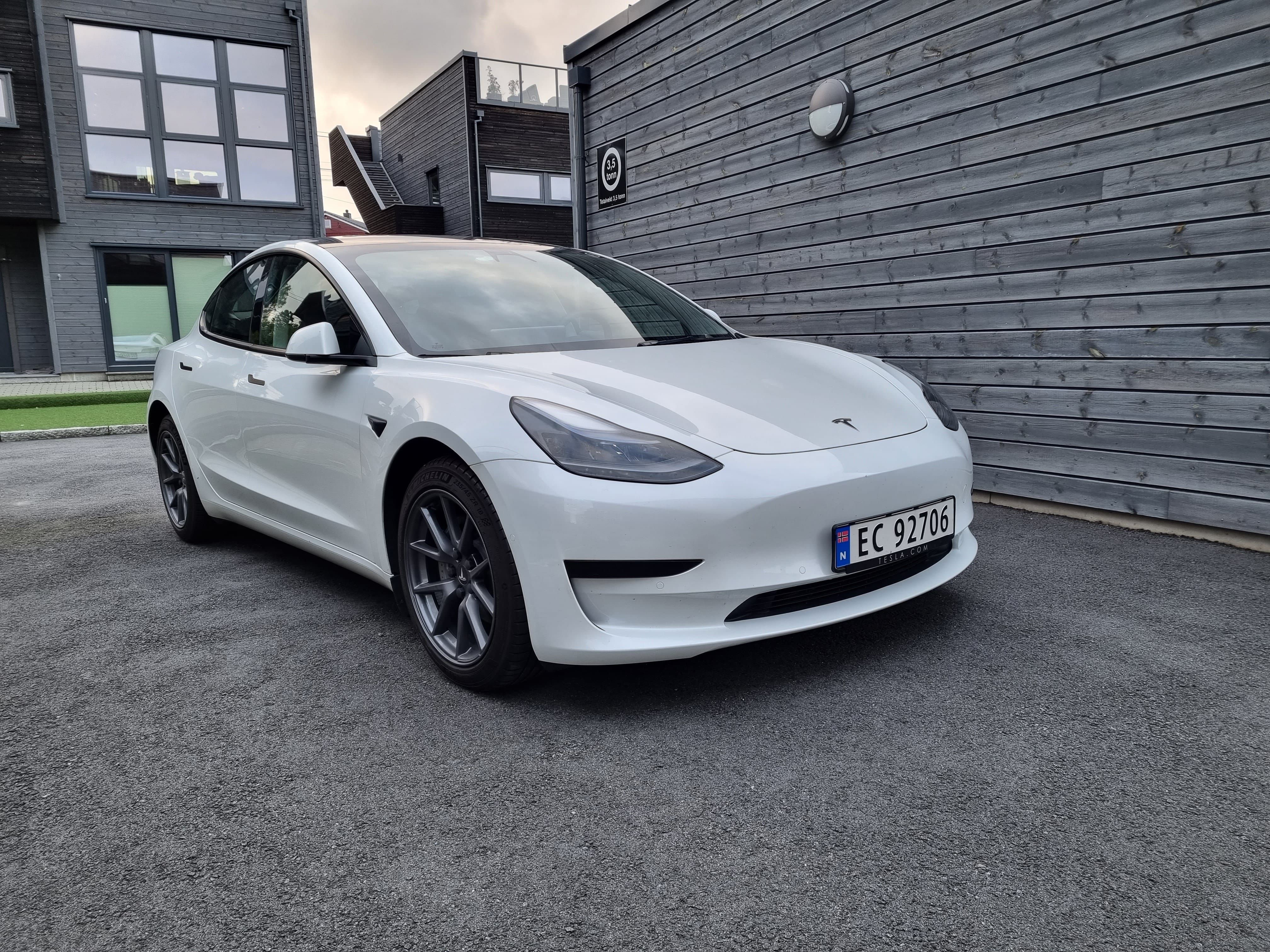 Tesla Model 3, 2021, Elektrisk, automatisk