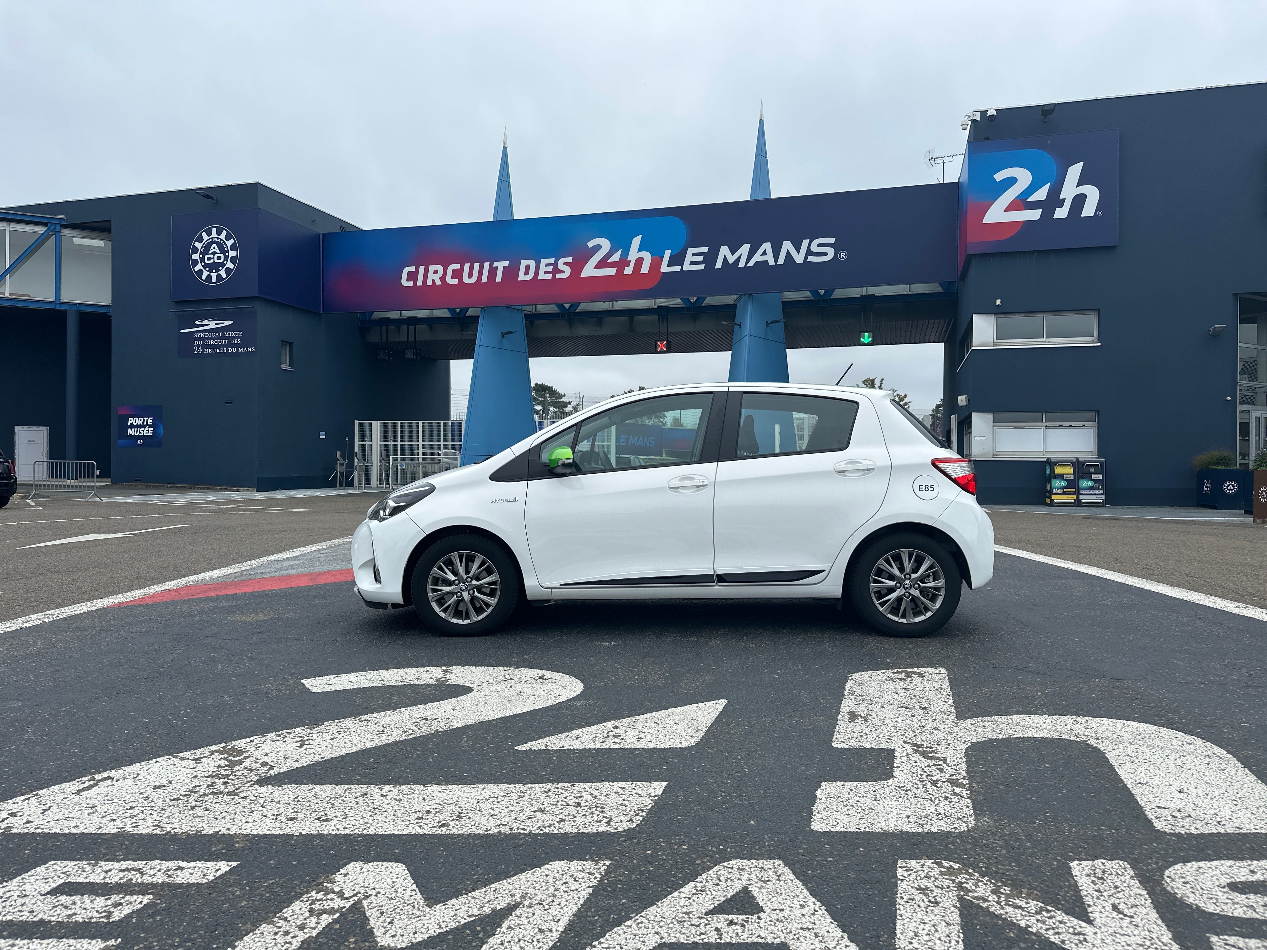 Toyota Yaris Hybride avec Climatisation