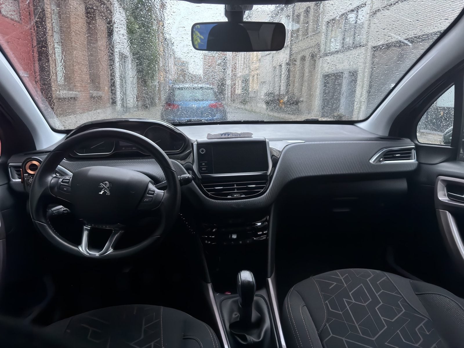 Peugeot 2008 avec Siège bébé
