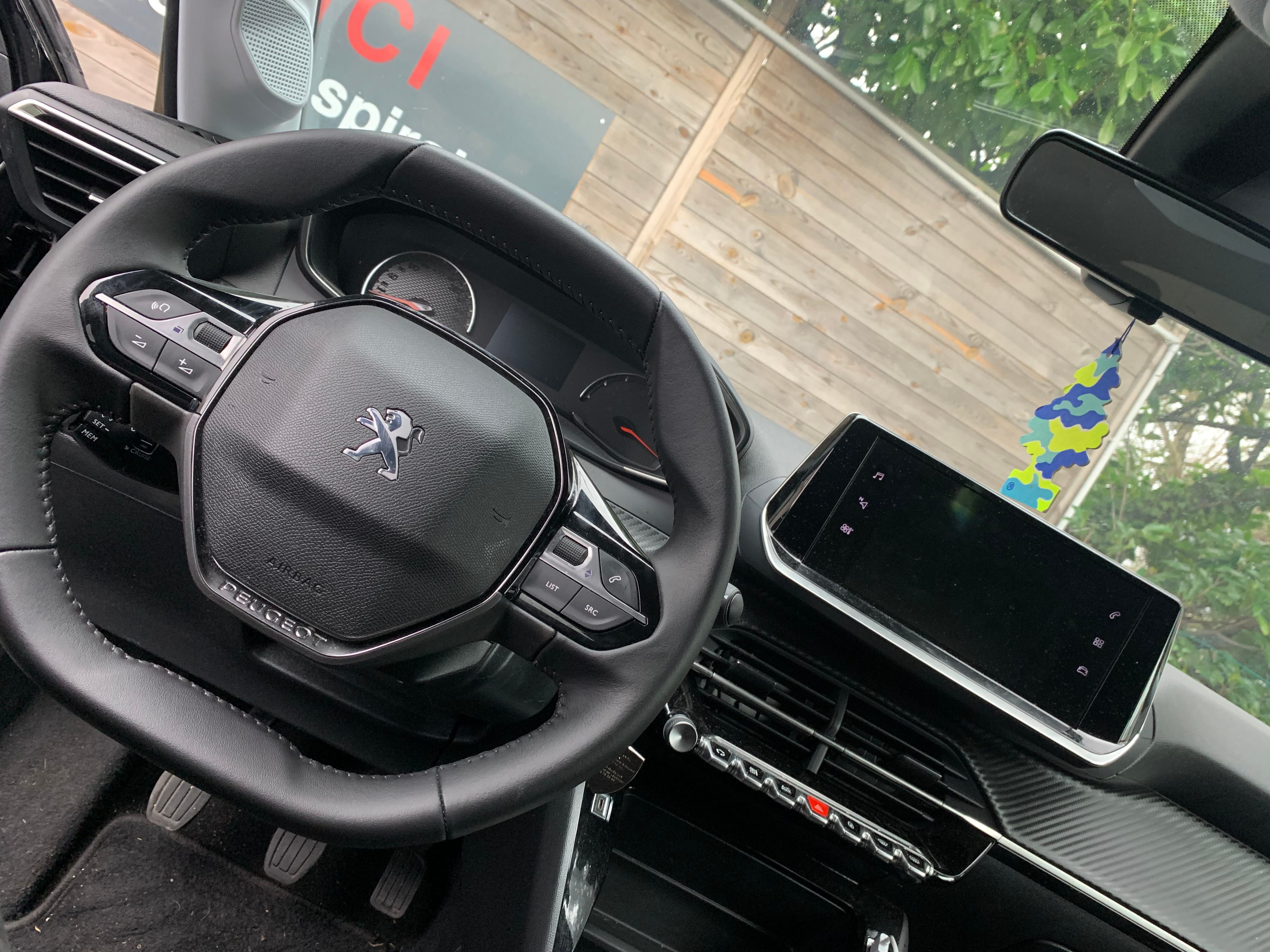 Peugeot 208 avec Régulateur de vitesse