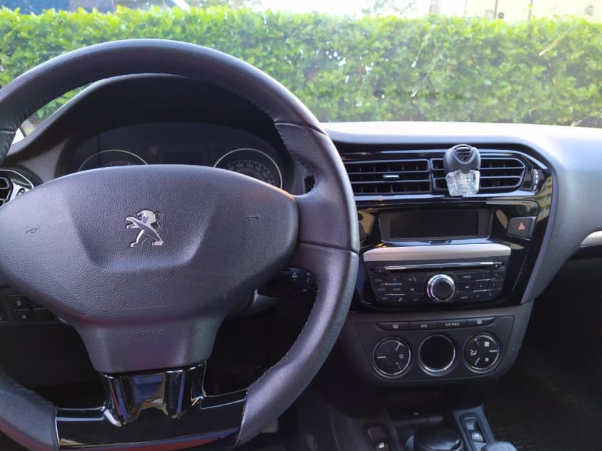 Peugeot 301 Confort 100 Cv avec Siège bébé