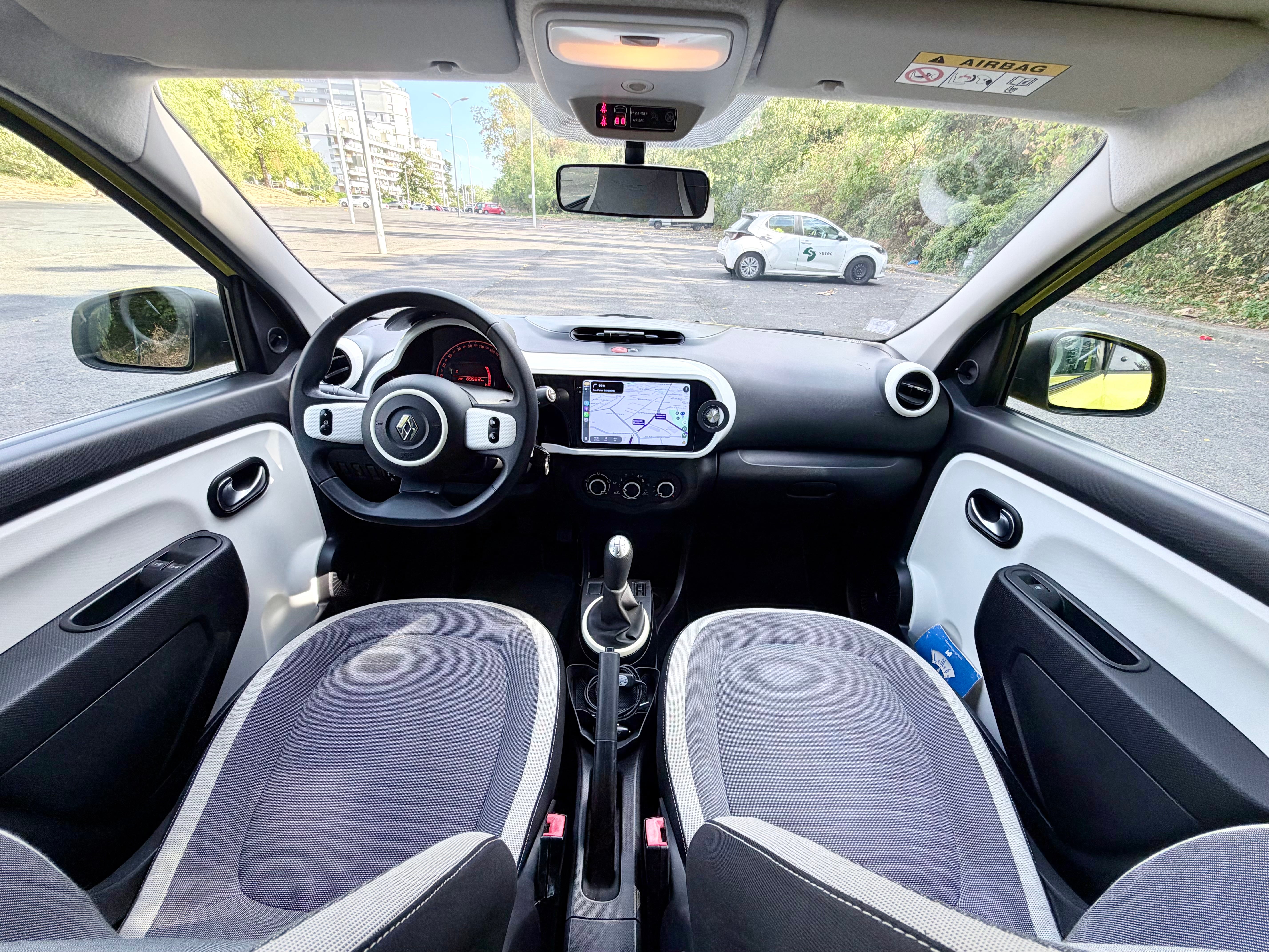 Renault Twingo III avec GPS