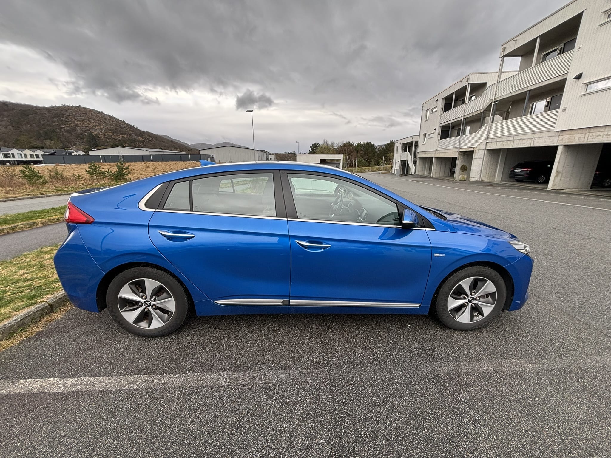 Hyundai Ioniq med Aircondition