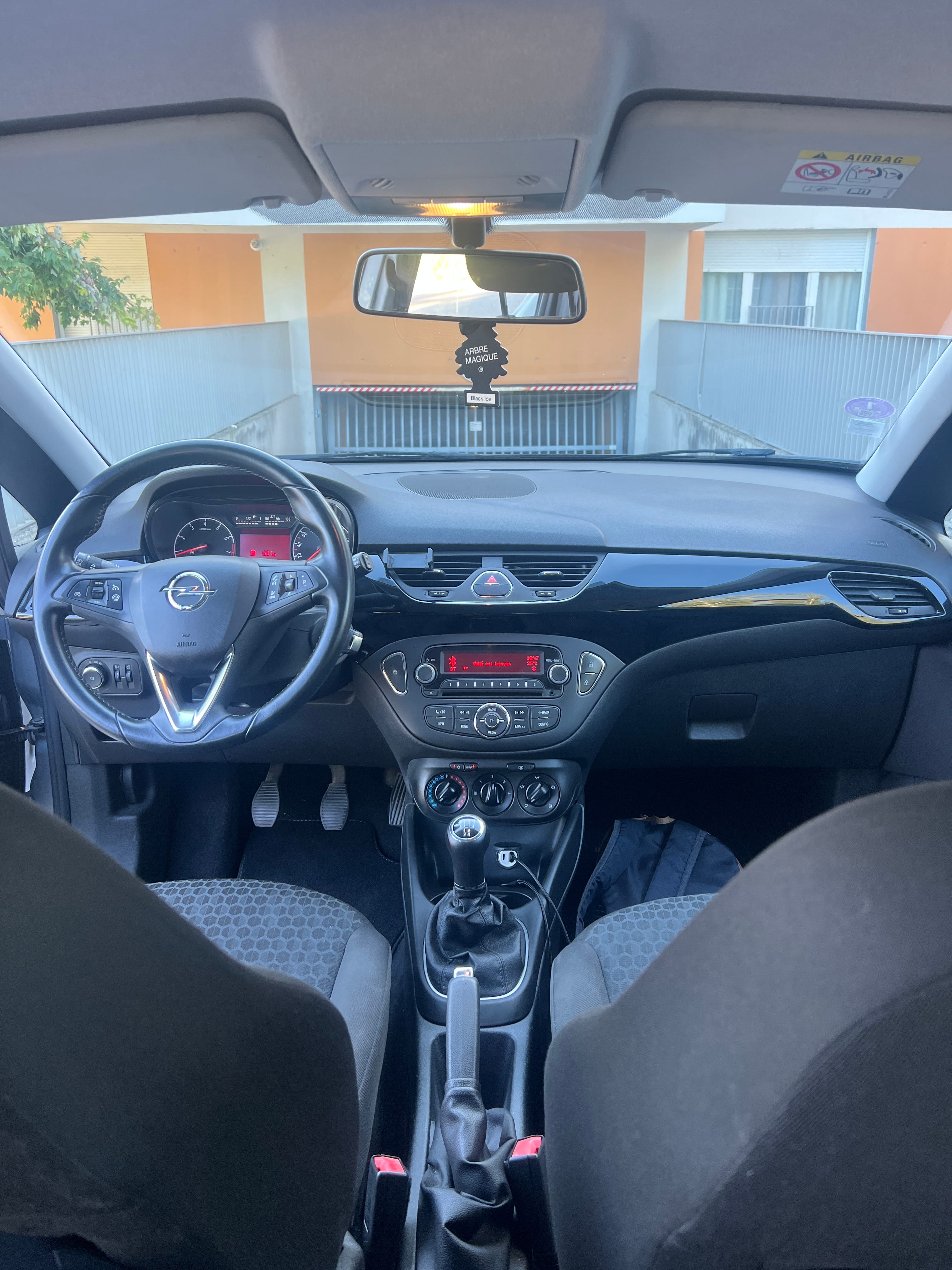 Opel Corsa 1,4 90 ch avec Audio Bluetooth