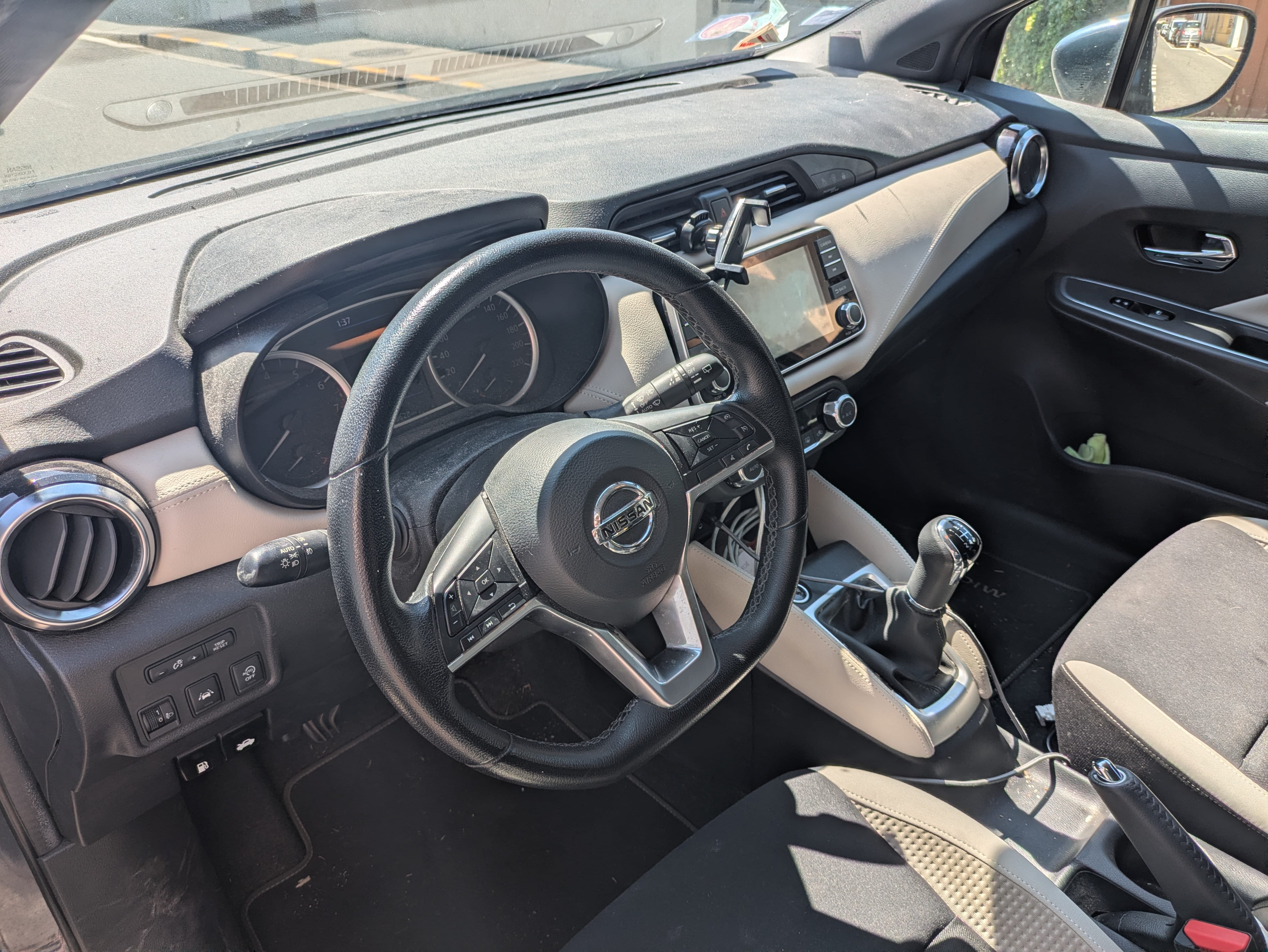 Nissan Micra avec GPS