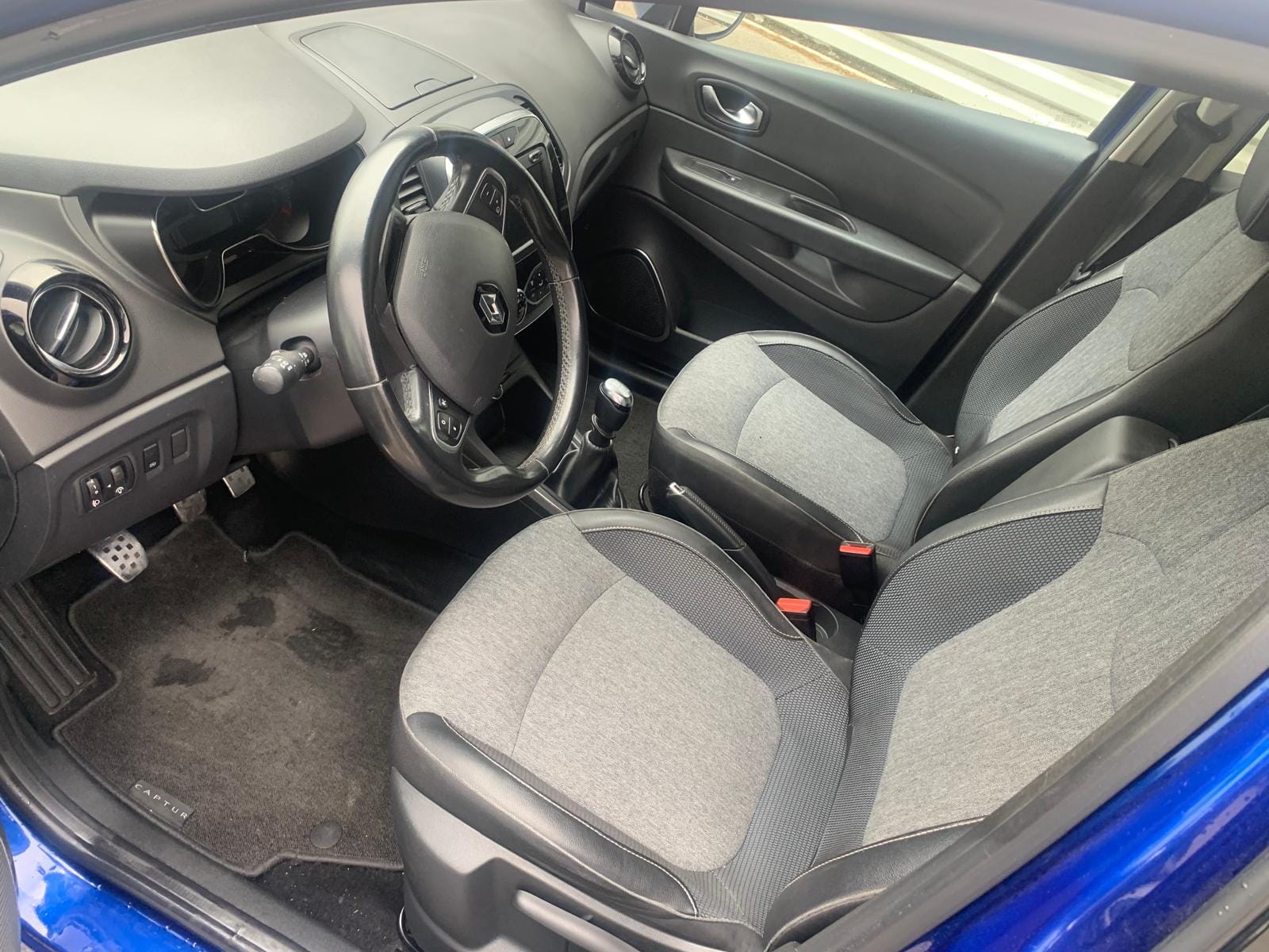 Renault Captur 1.3 tce essence avec GPS