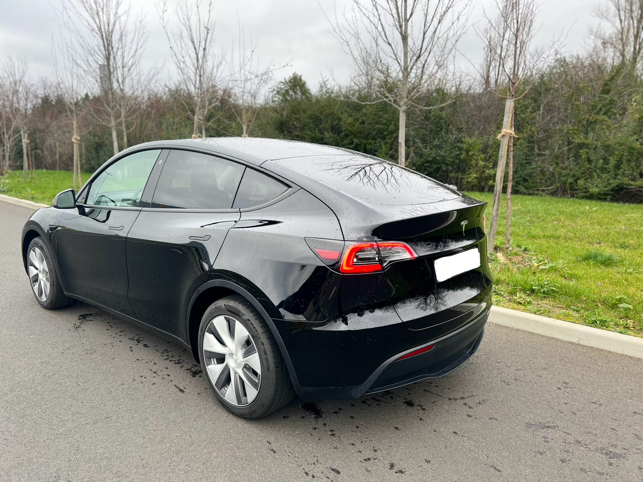 Tesla Model Y avec GPS