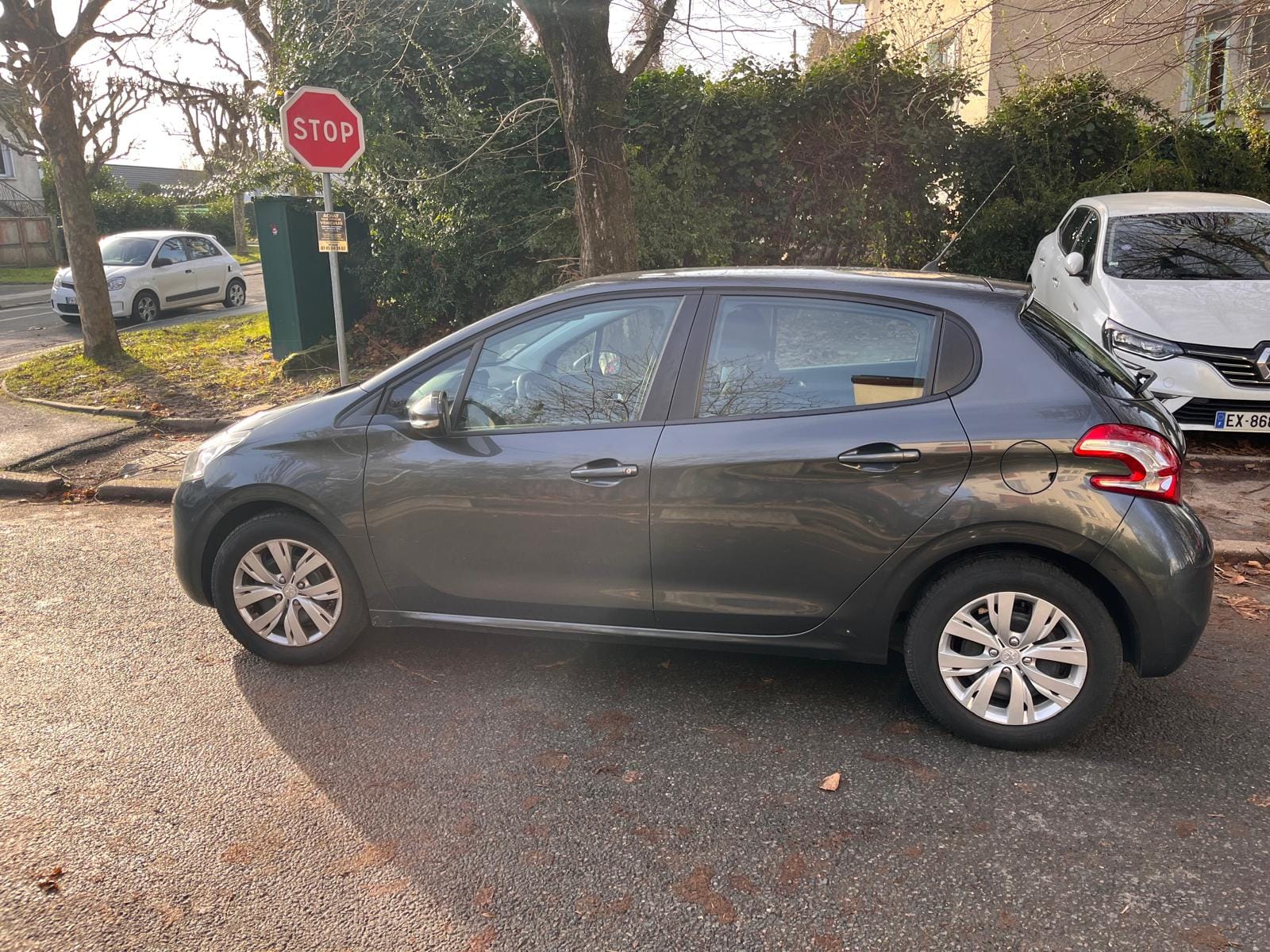Peugeot 208 avec Climatisation