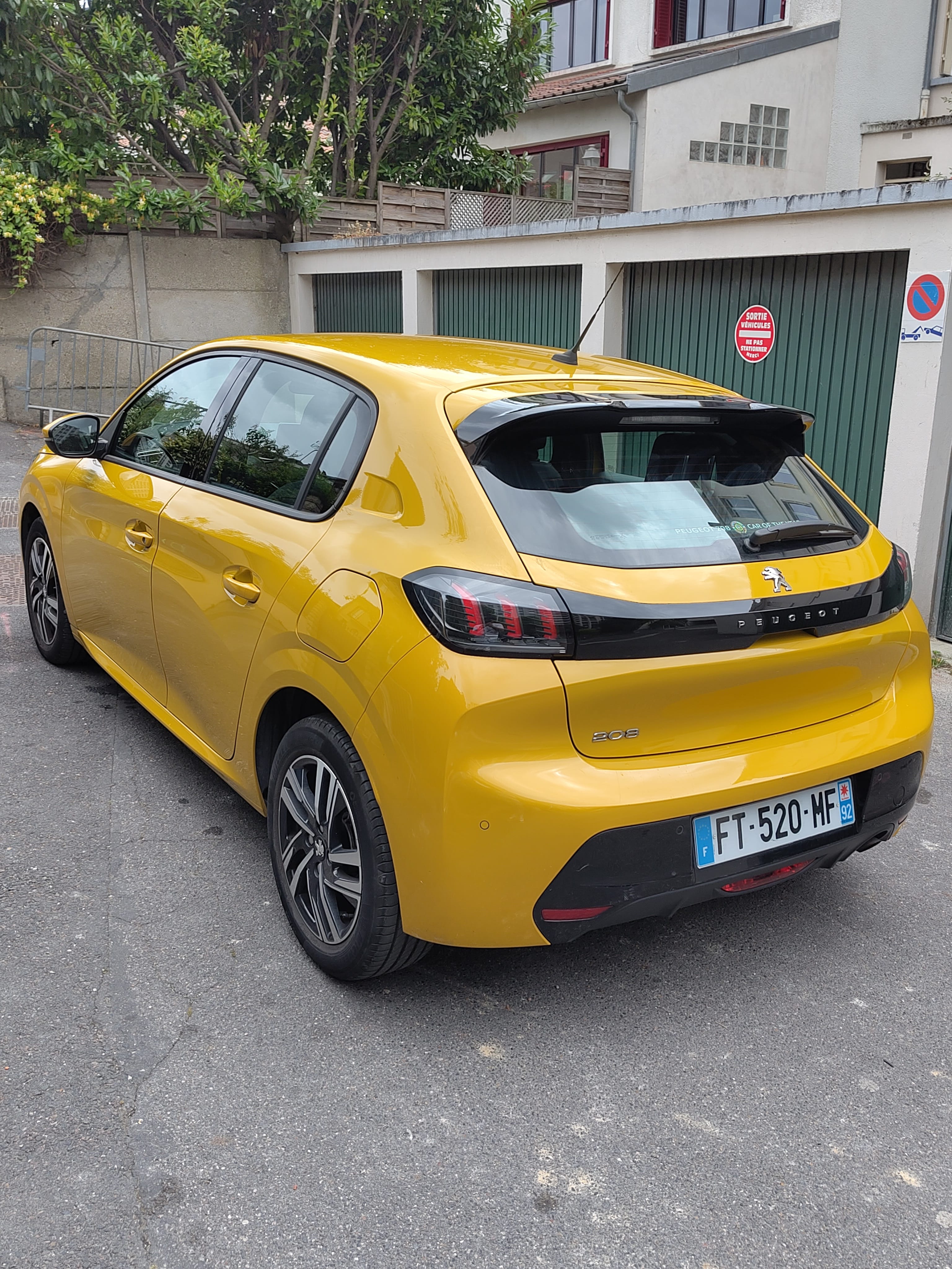 Peugeot 208 avec Climatisation