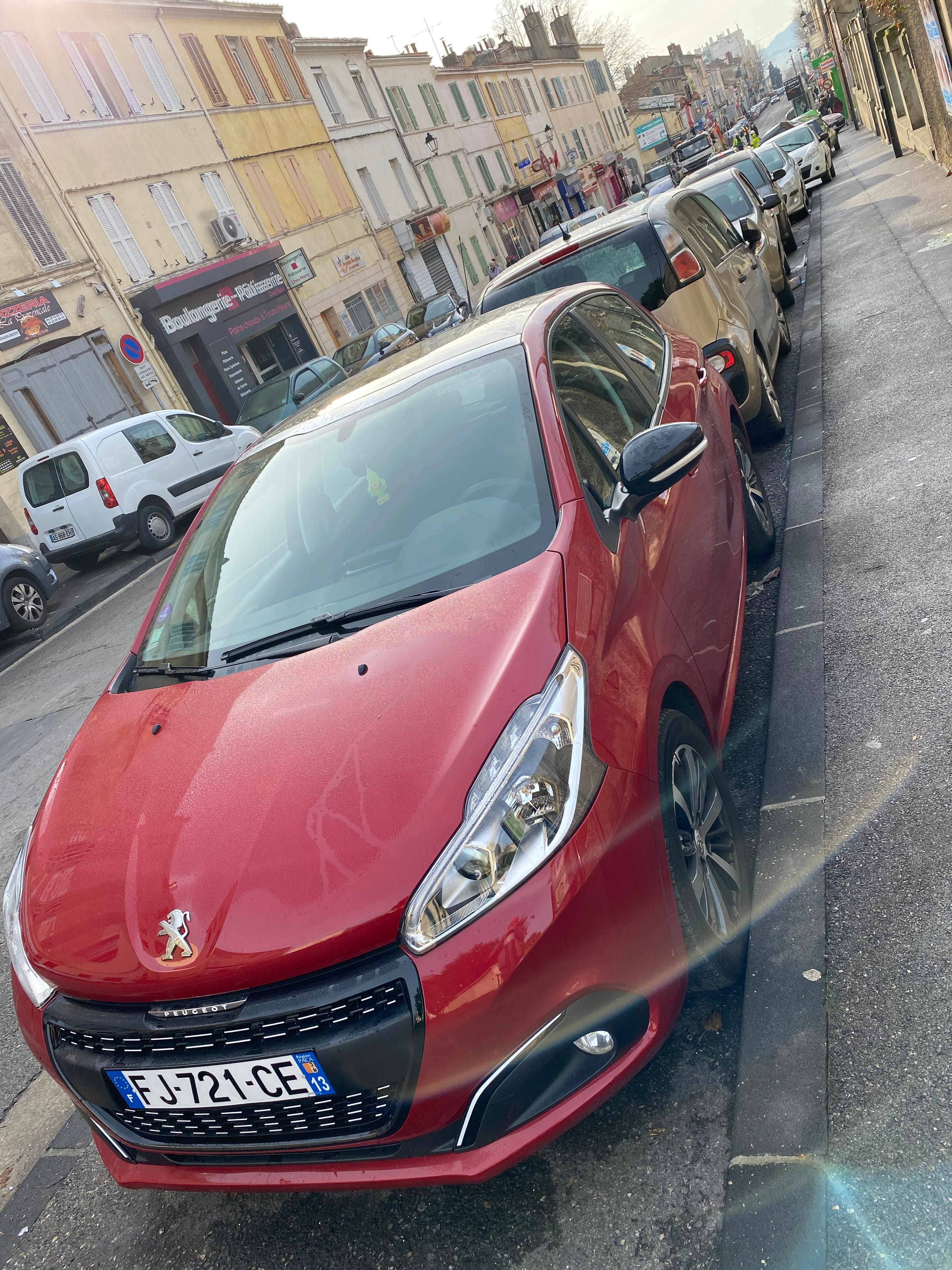Peugeot 208, 2018, Essence 95