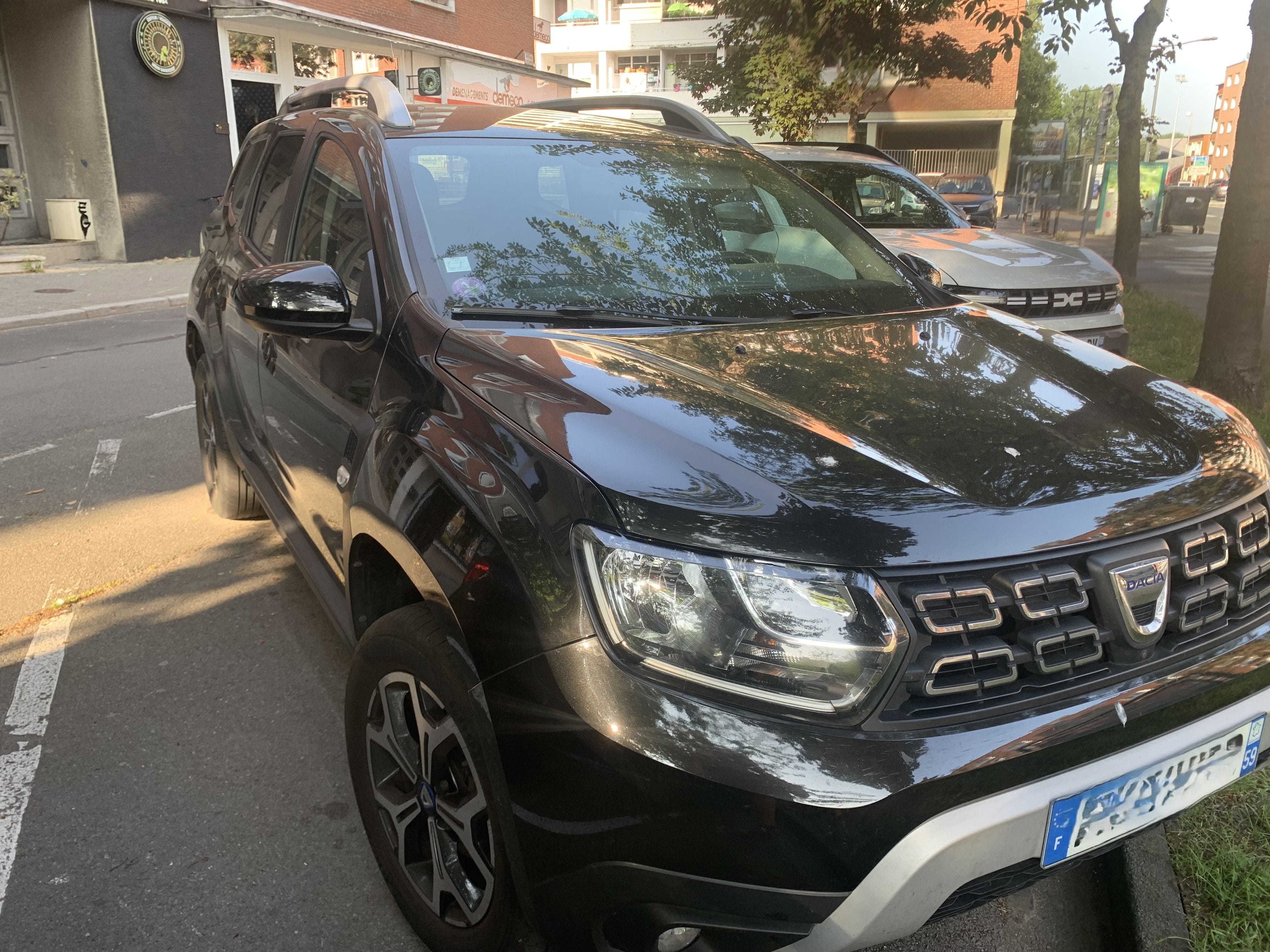 Dacia Duster TCE-100 avec Climatisation