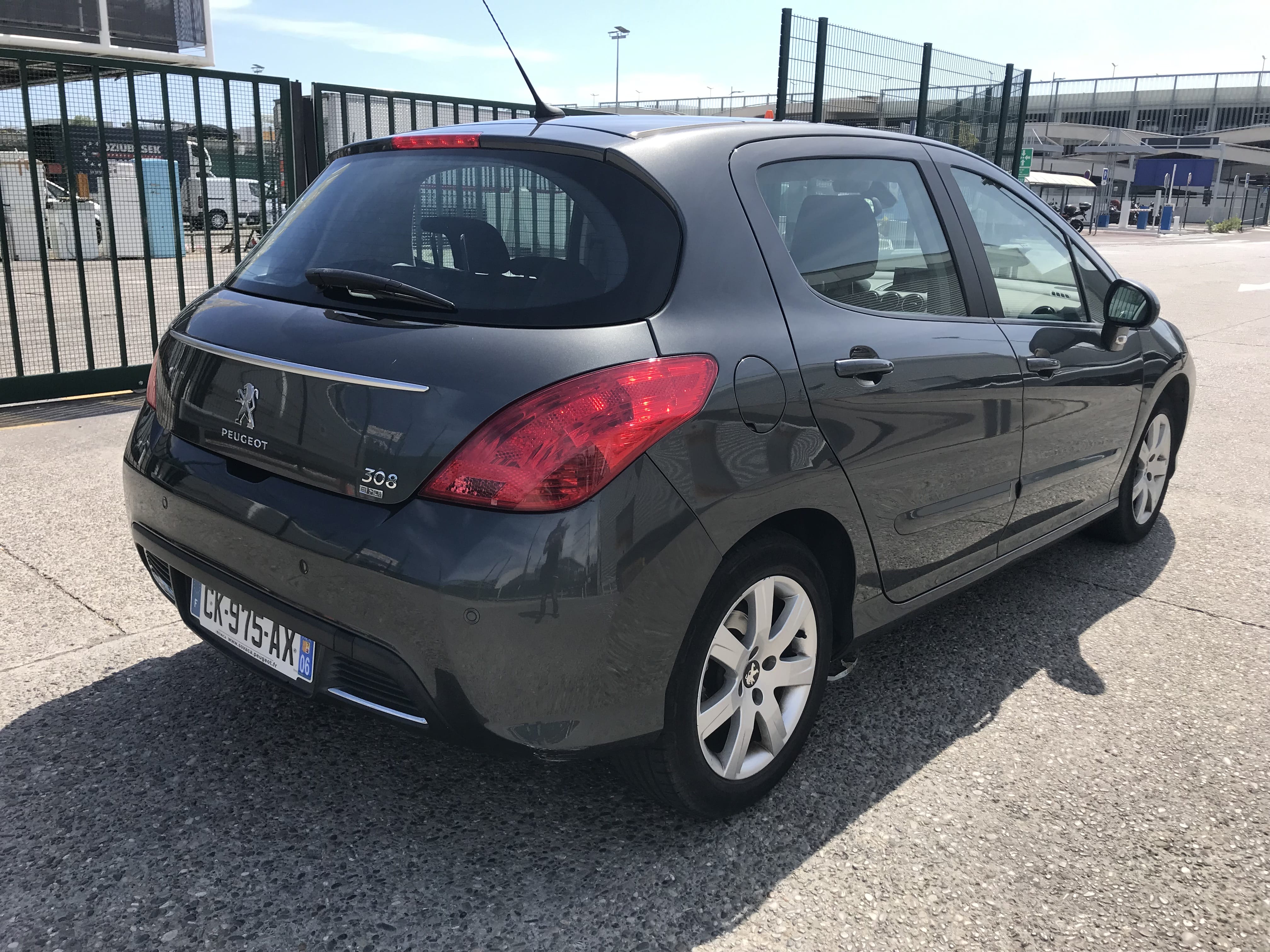 Peugeot 308 1.6 ehdi eco avec Régulateur de vitesse