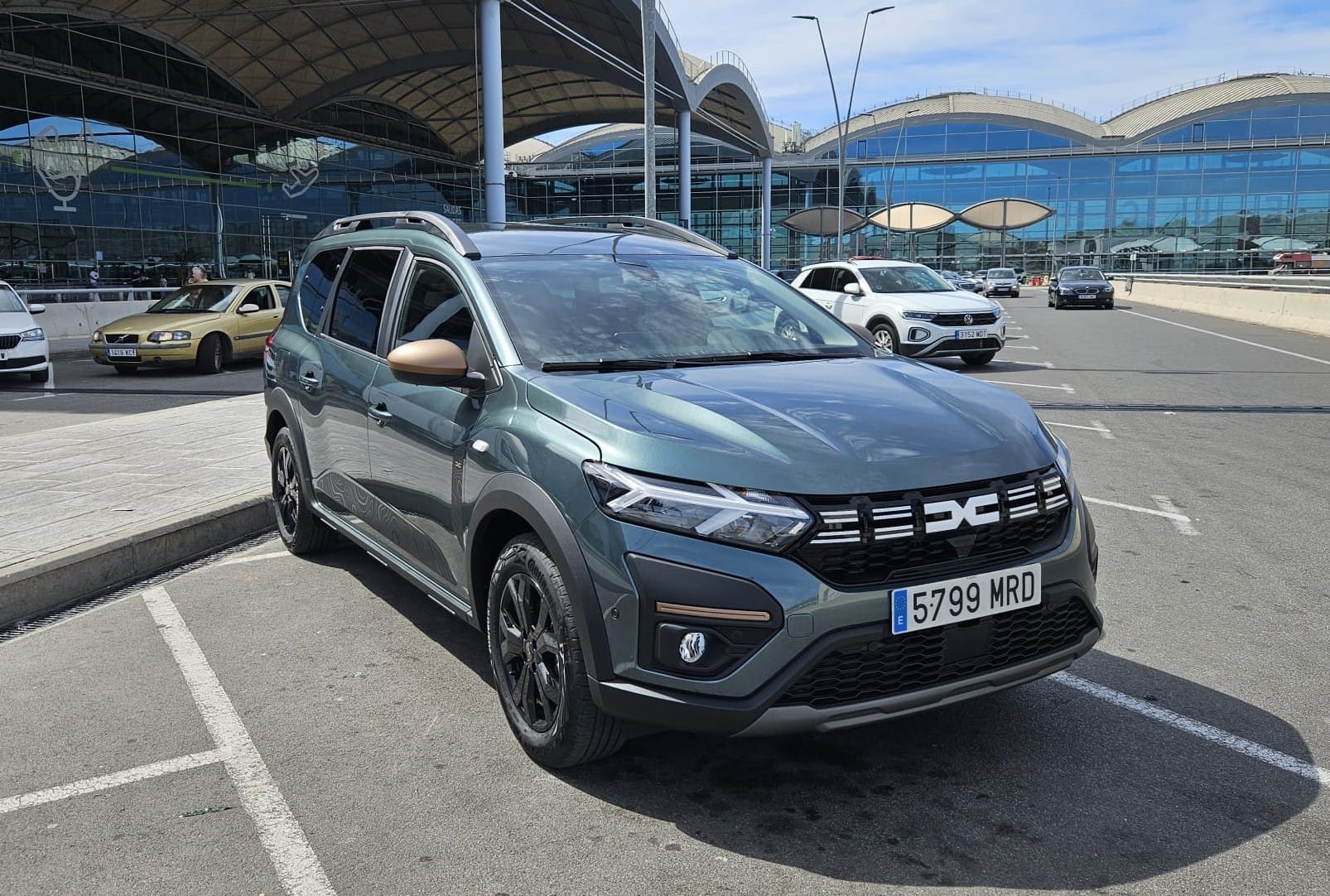 Dacia Jogger Automatic - Extreme HYBRID 105kW (140CV) 7 plazas, 2024, Gasolina 95, automatique, 7 places