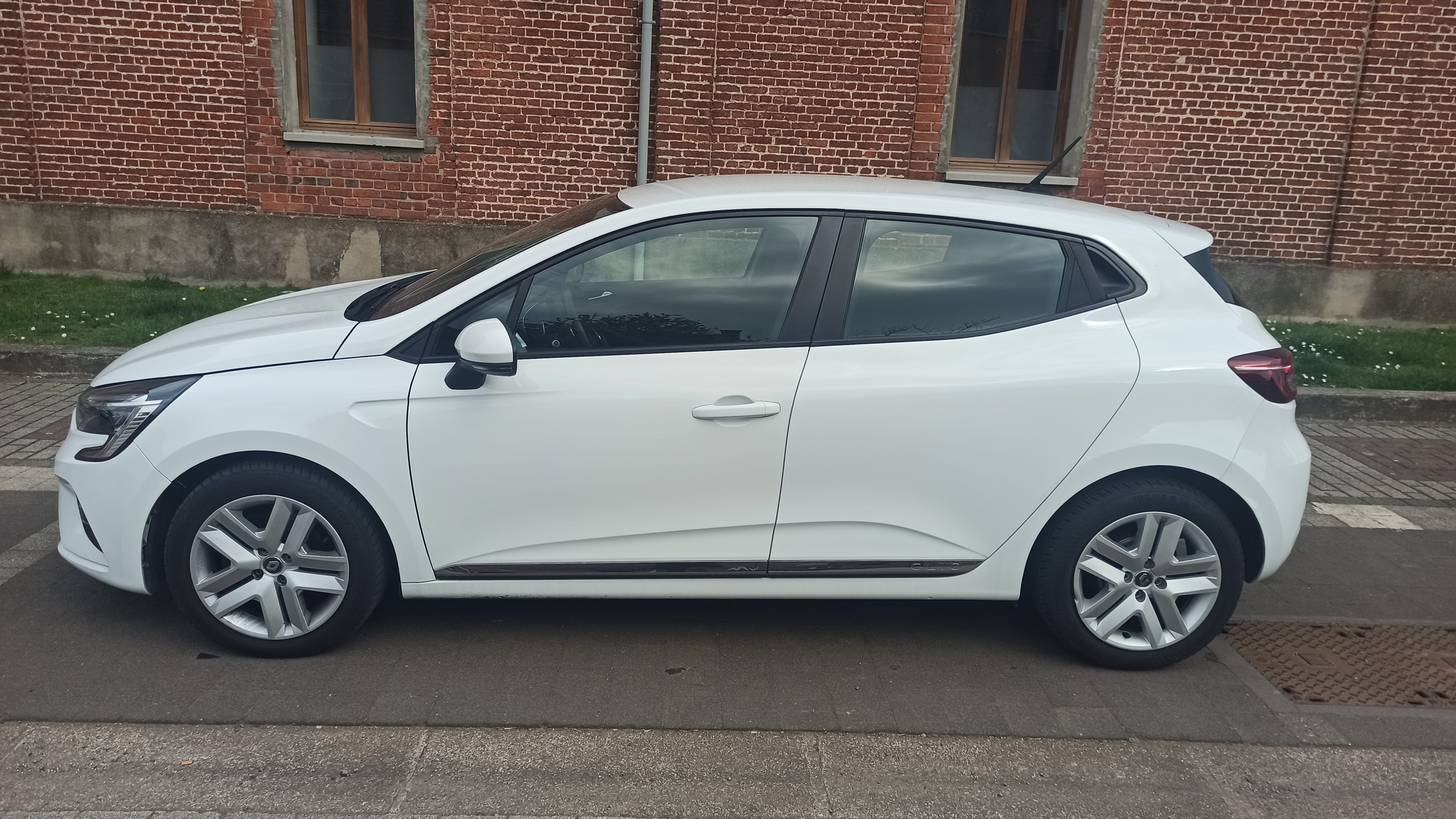 Renault Clio avec Régulateur de vitesse