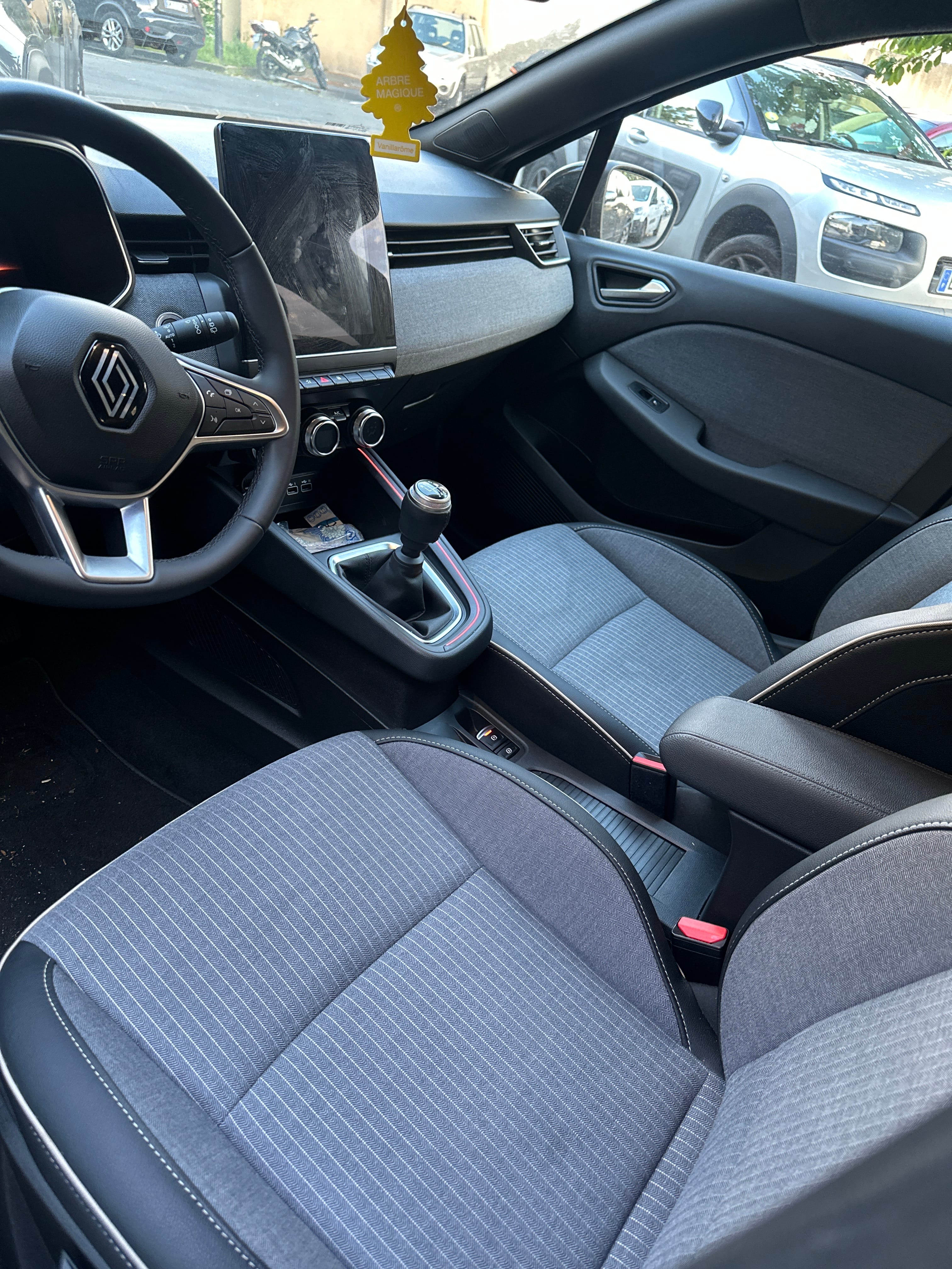 Renault Clio avec Apple CarPlay