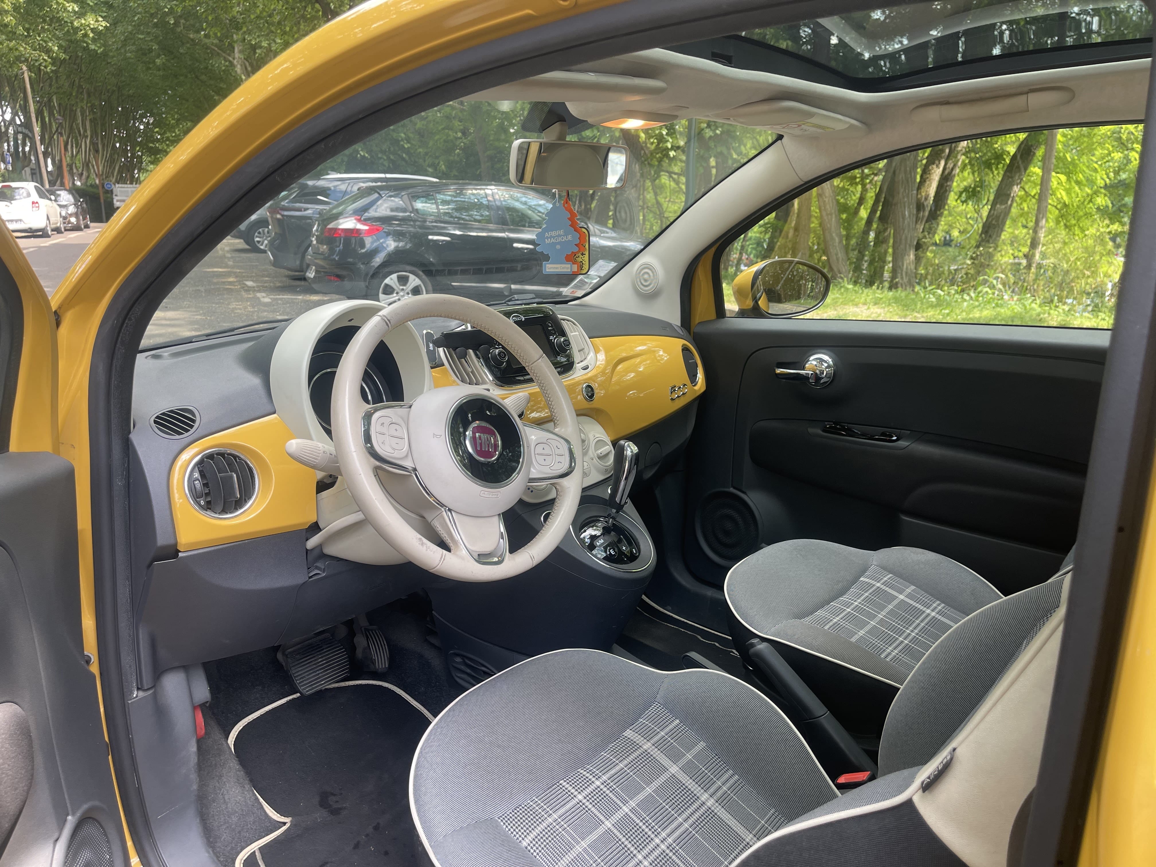 Fiat 500 Lounge Edition avec Audio Bluetooth