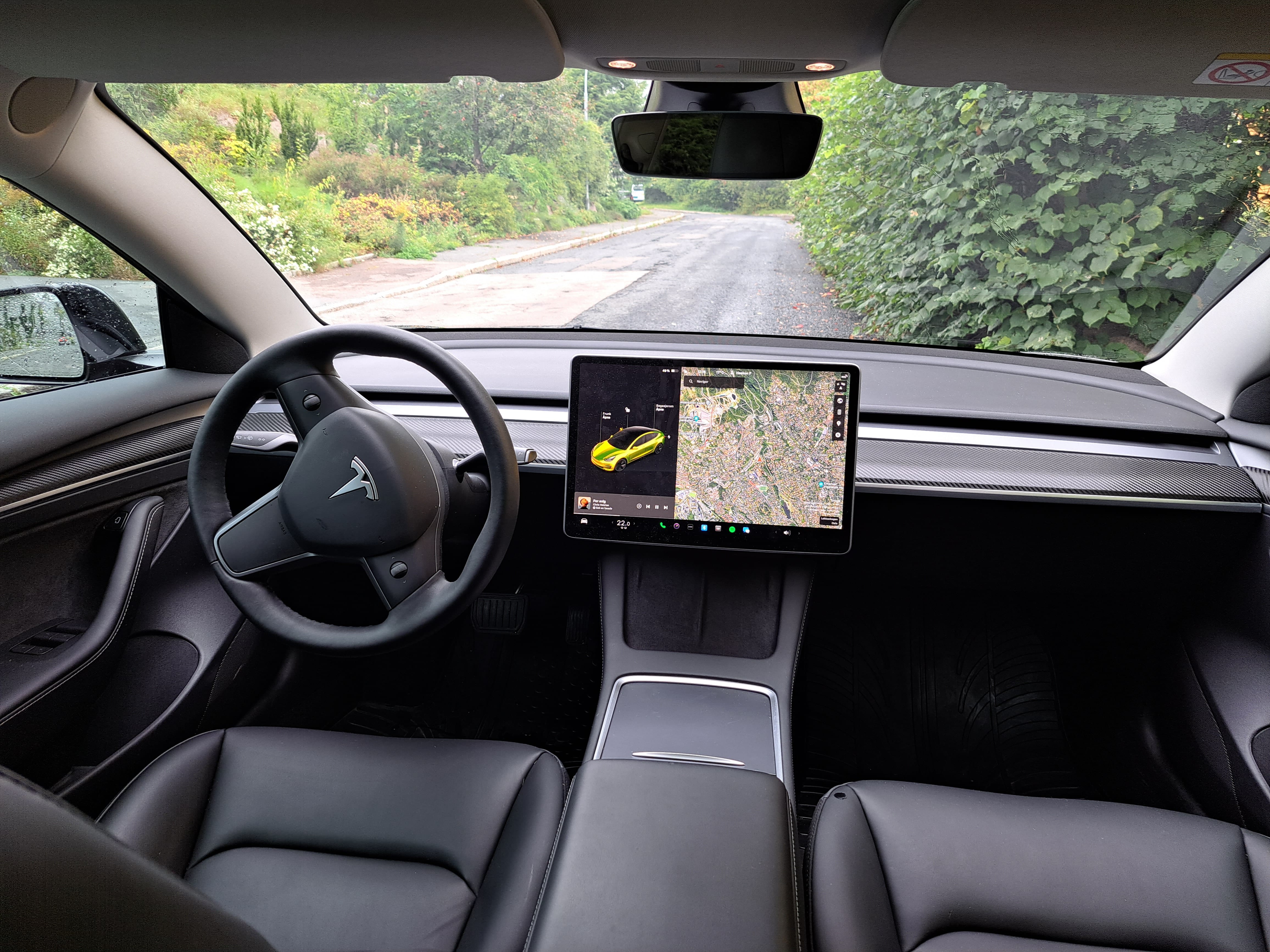 Tesla Model 3 med Cruisekontroll